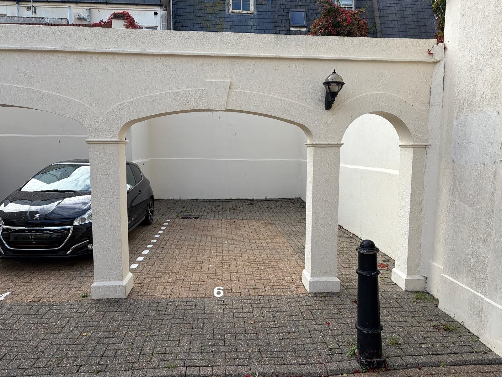 Russell Mews, BRIGHTON photo 5