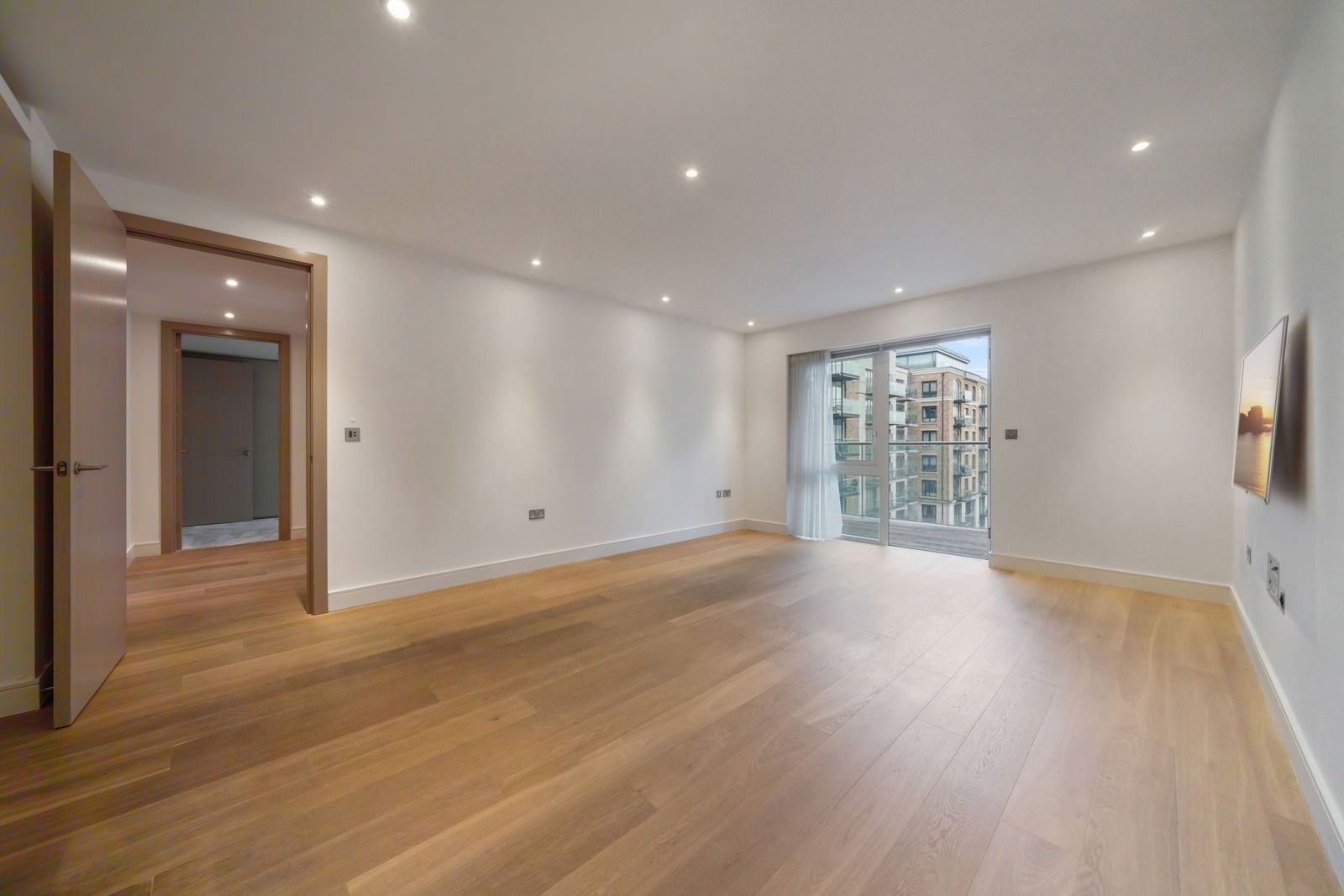 2 bedroom flat for sale 0