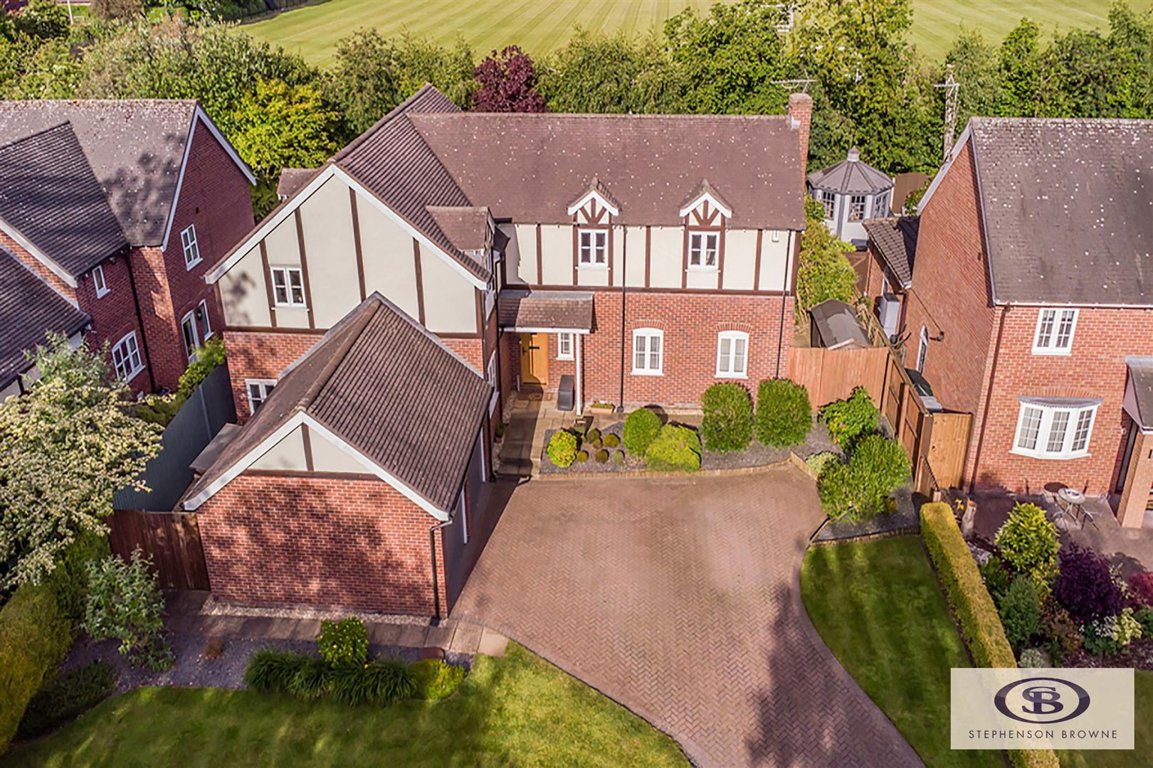 Detached, 2,303 sq ft
