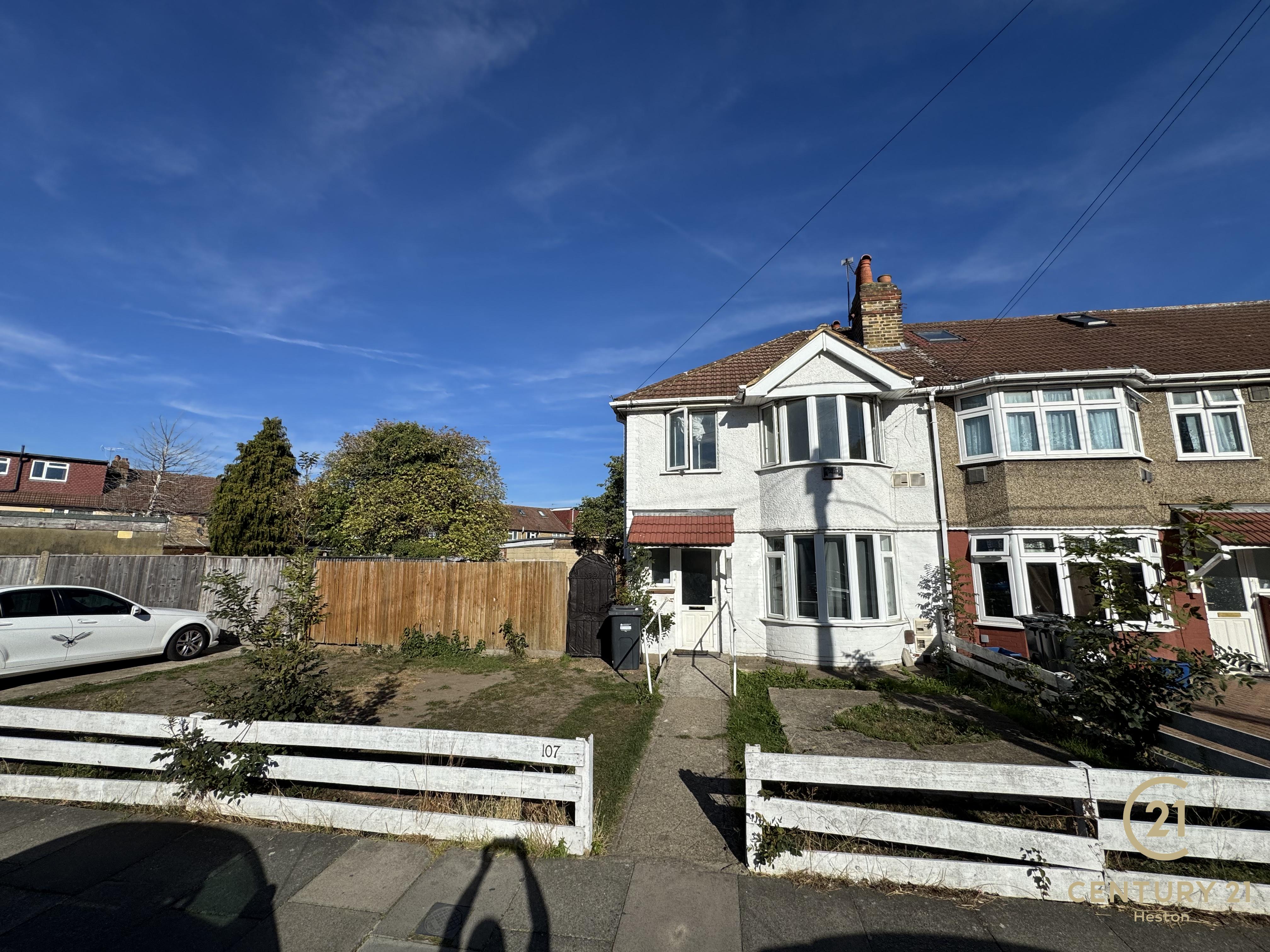 107, Berkeley Avenue, HOUNSLOW photo 2