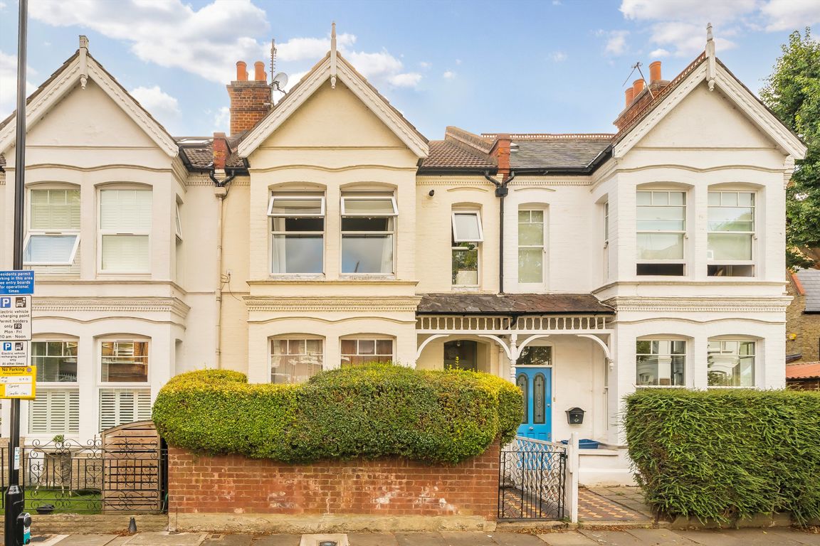 GFF, 3, Compton Crescent, London photo 2