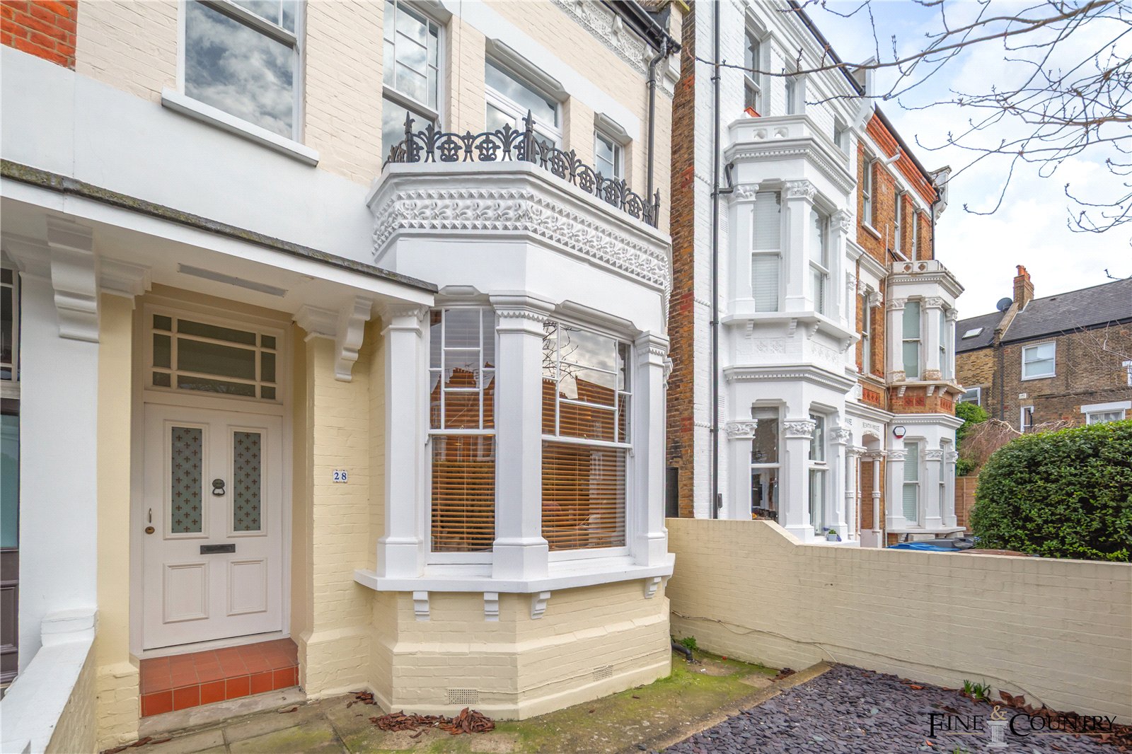 4 bedroom terraced house for sale 0