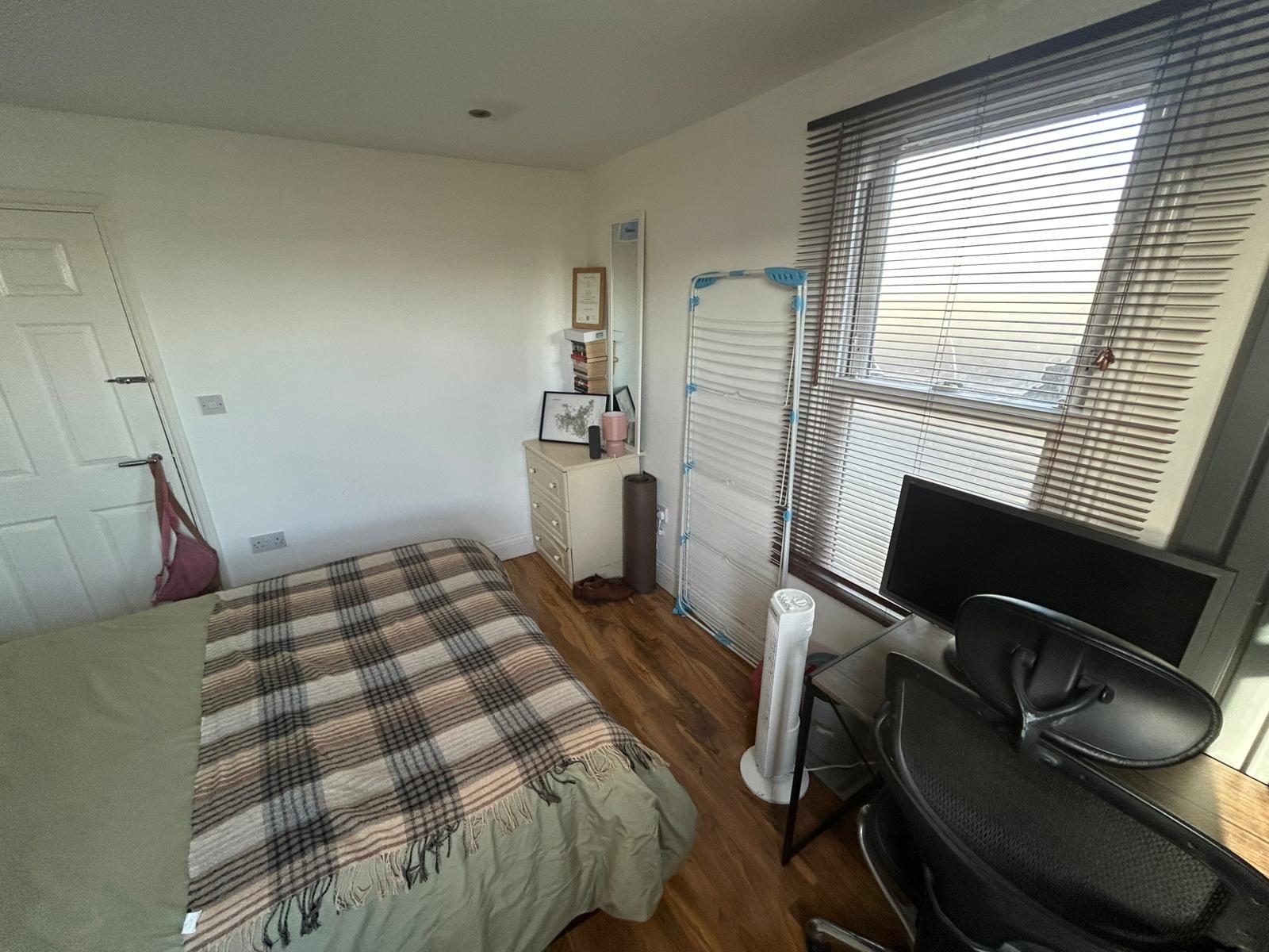 Elmfield Road, London photo 4