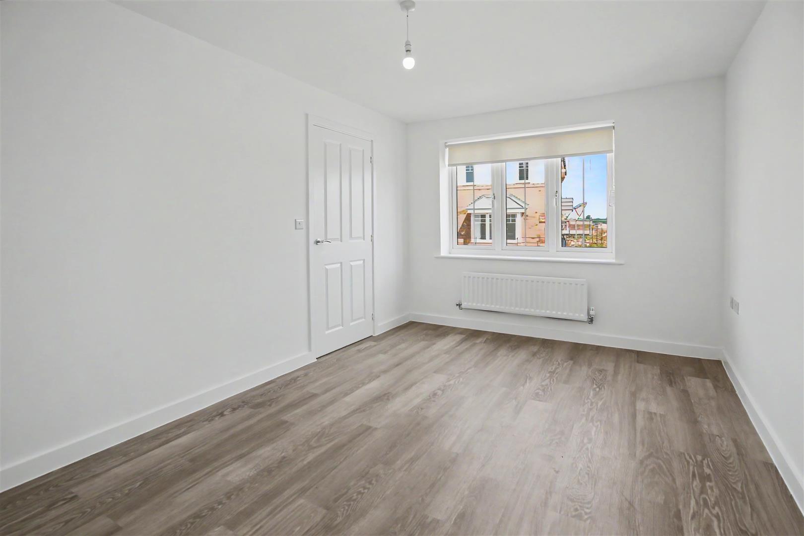 35, Tillage Road, Wellingborough photo 4