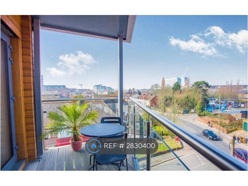 2-bed flat on Chain Court, Ajax Avenue, London, £2,600/mo