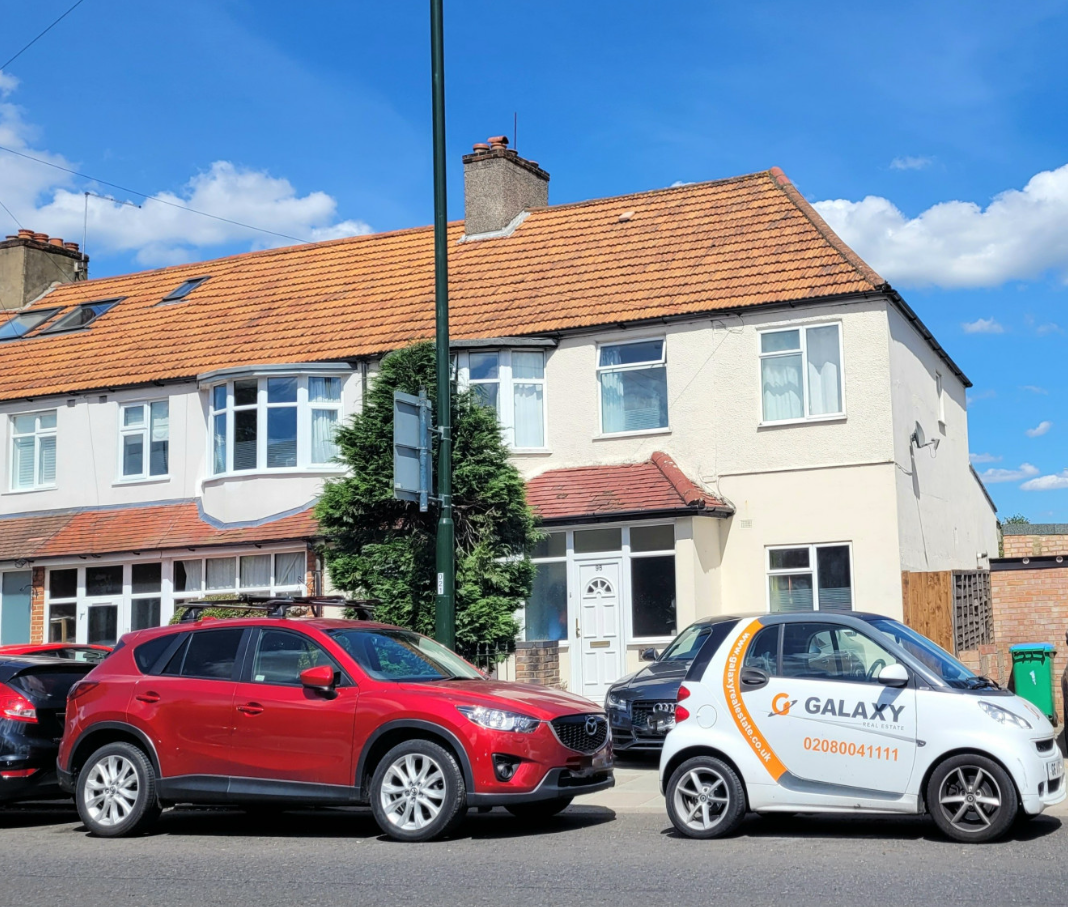 6 bedroom semi-detached house for sale 0