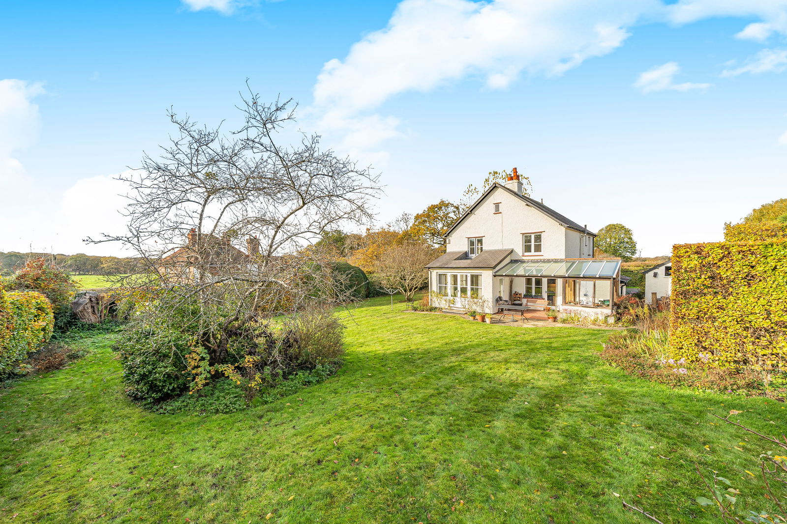 4 bedroom detached house for sale 0