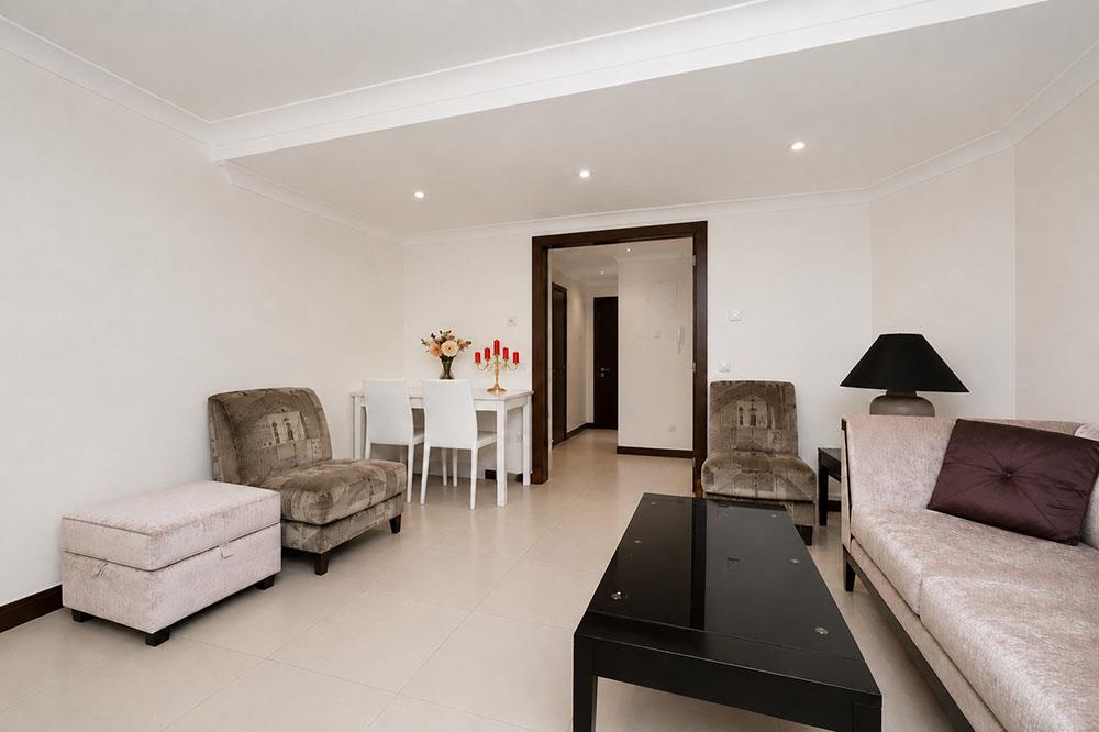 Flat 1, 42, Portman Square, London photo 2