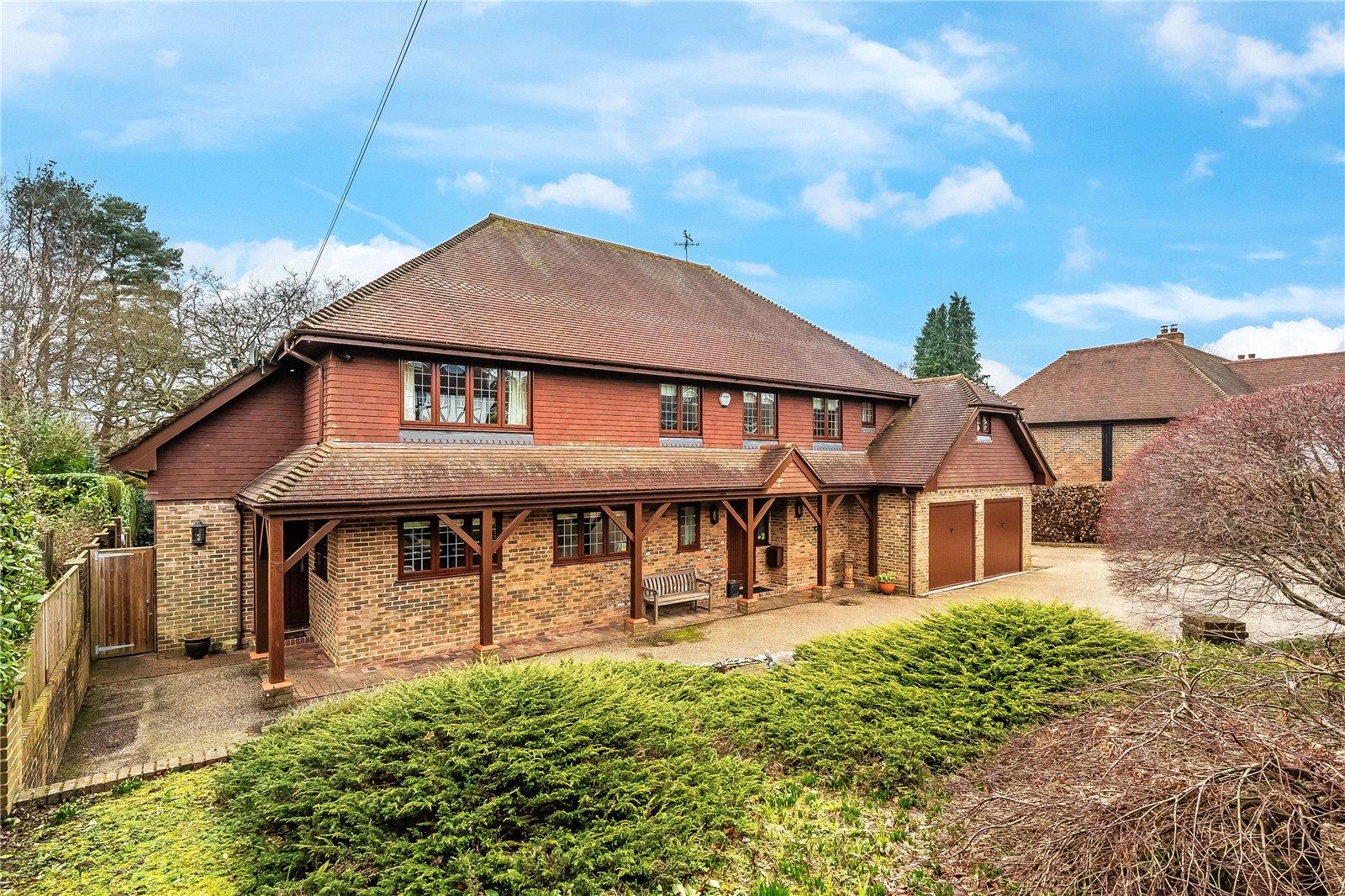 6 bedroom detached house for sale 0