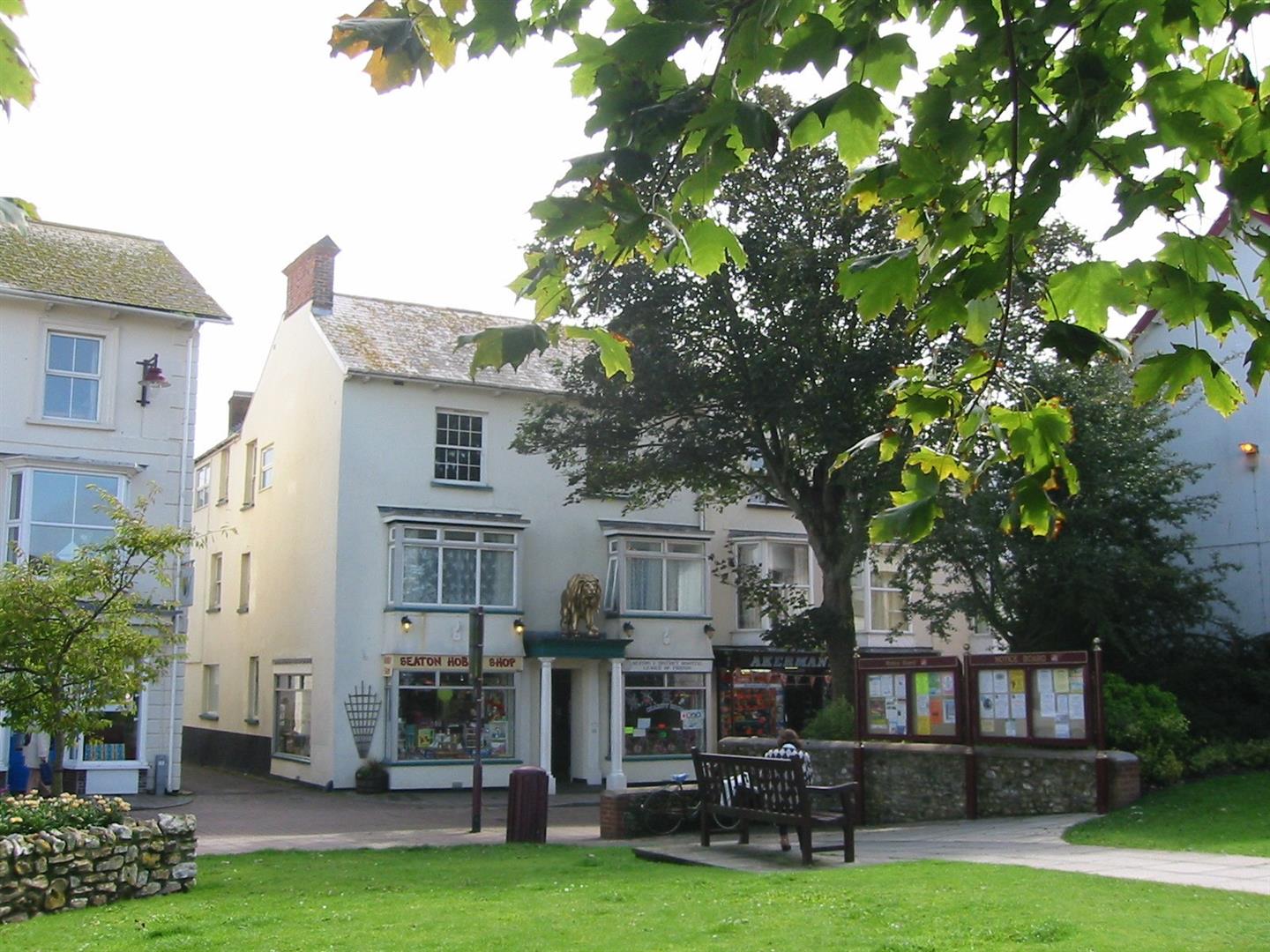 Flat 1, Golden Lion House, Fore Street photo 2
