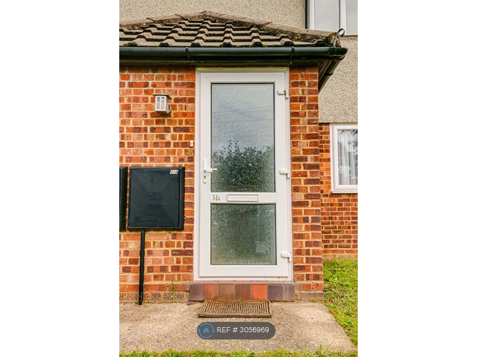 A Rookwood Avenue, Wallington photo 3
