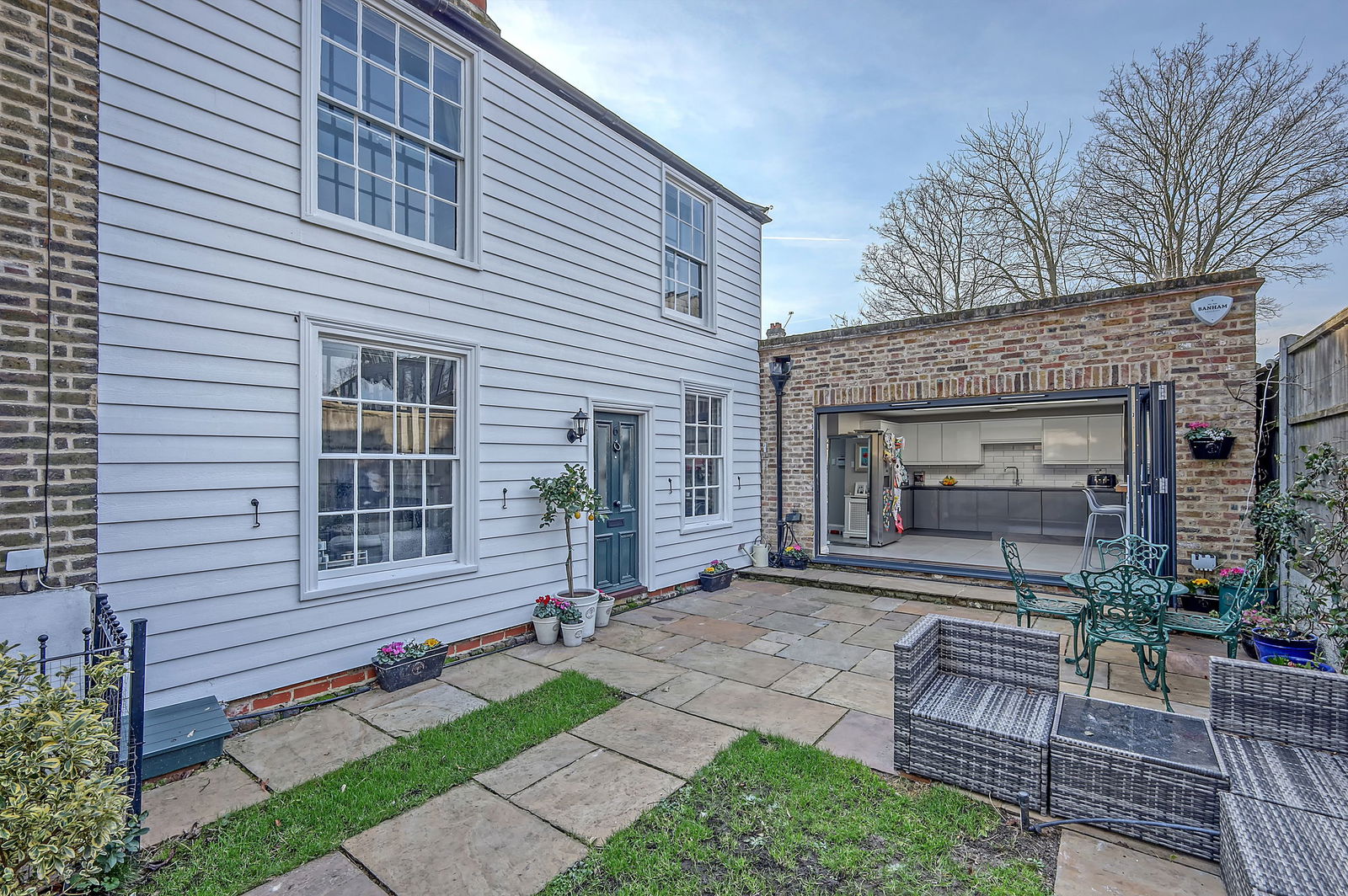 6 bedroom end terrace house for sale in London