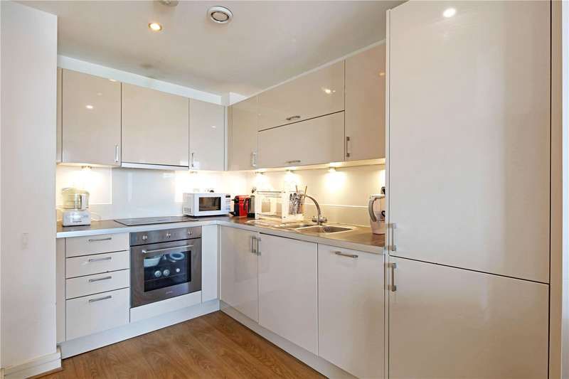 201 Craig Tower, 1 Aqua Vista Square, London photo 5