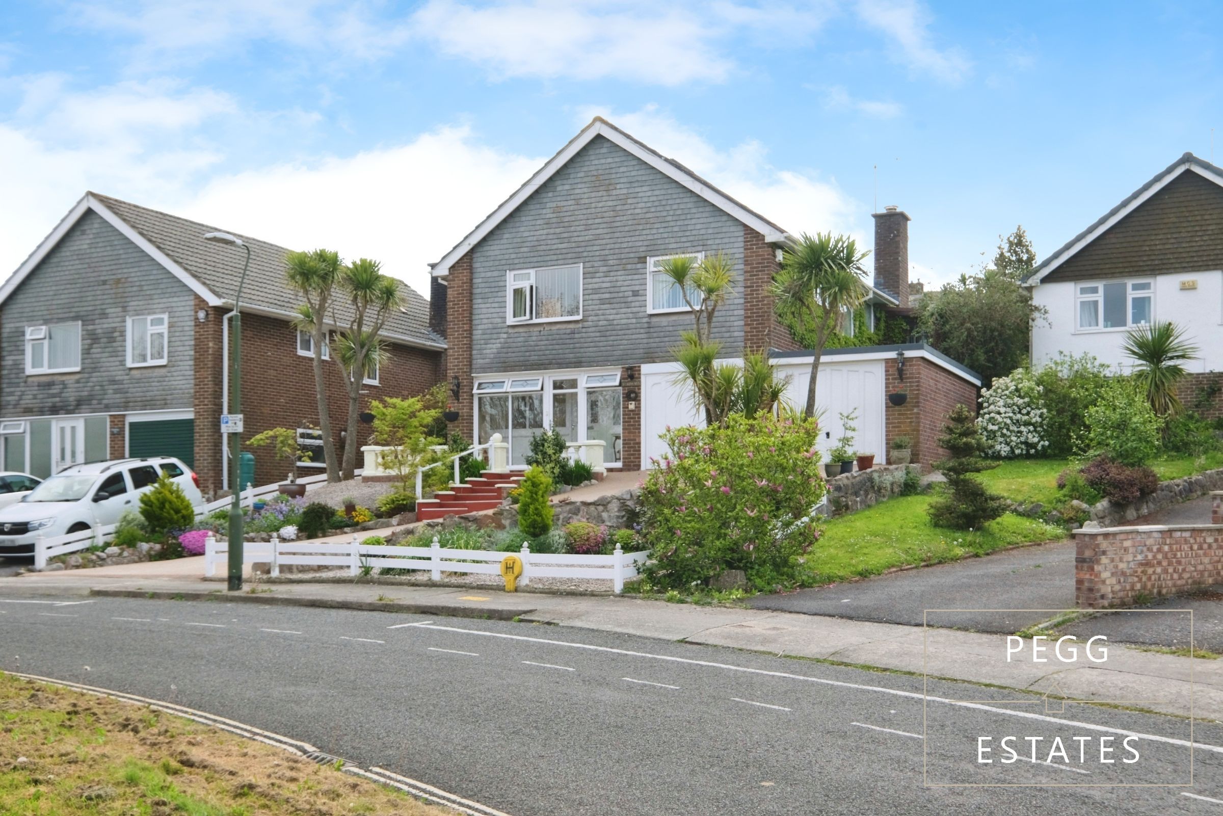 4-bed detached on 89 Grosvenor Avenue, Torquay, £450,000