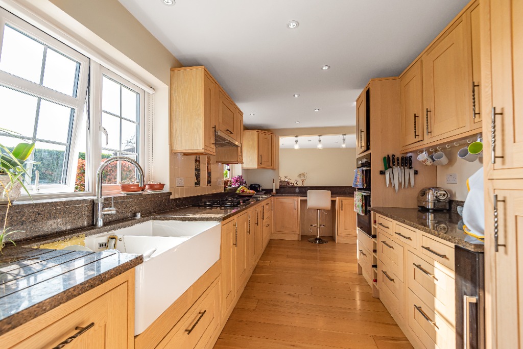 Photos of The Binghams, Maidenhead SL6 61148414 PrimeLocation