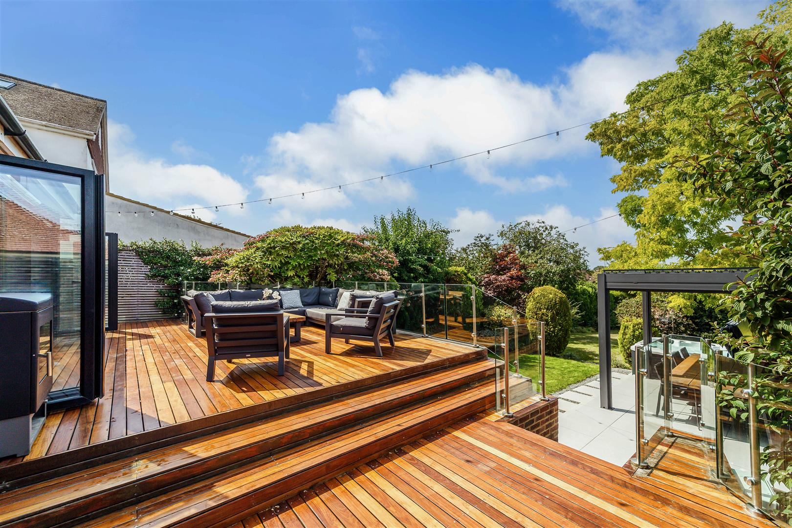 4 bedroom detached house for sale 0