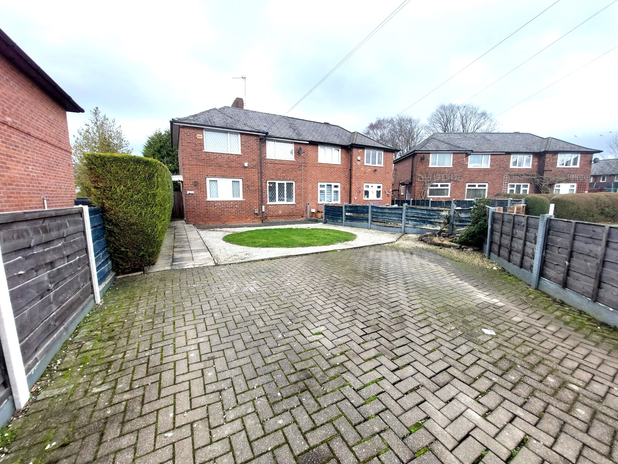 5 Errol Avenue, Manchester, M9 0PF - listing photo