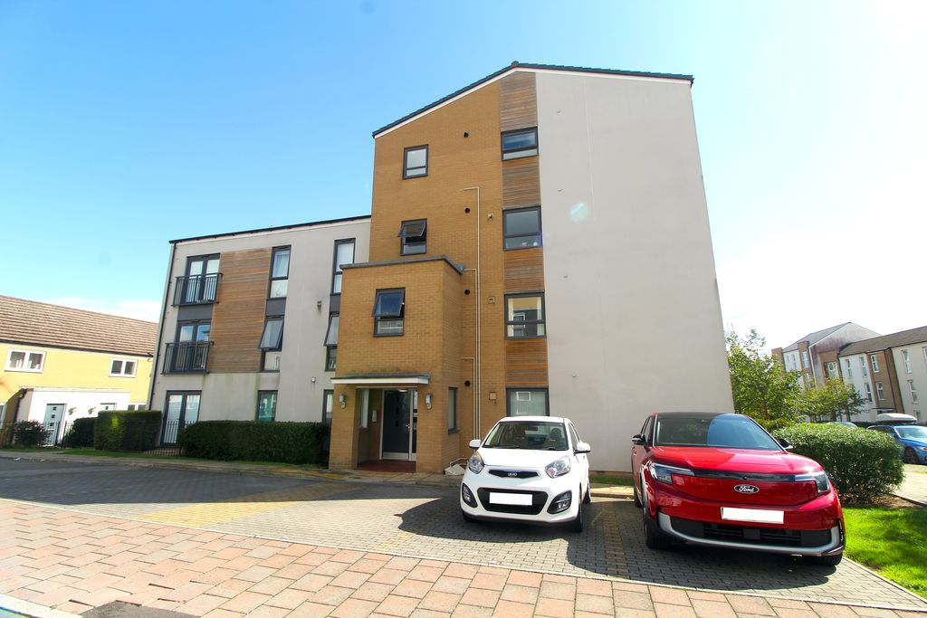2 bed flat for sale