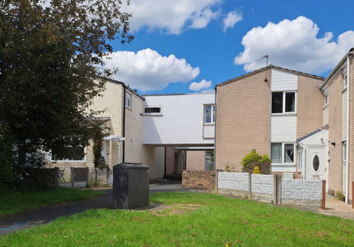 44, Woodcroft, Telford photo 2