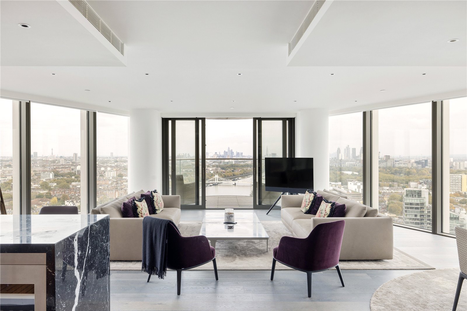 4 bedroom flat for sale 0
