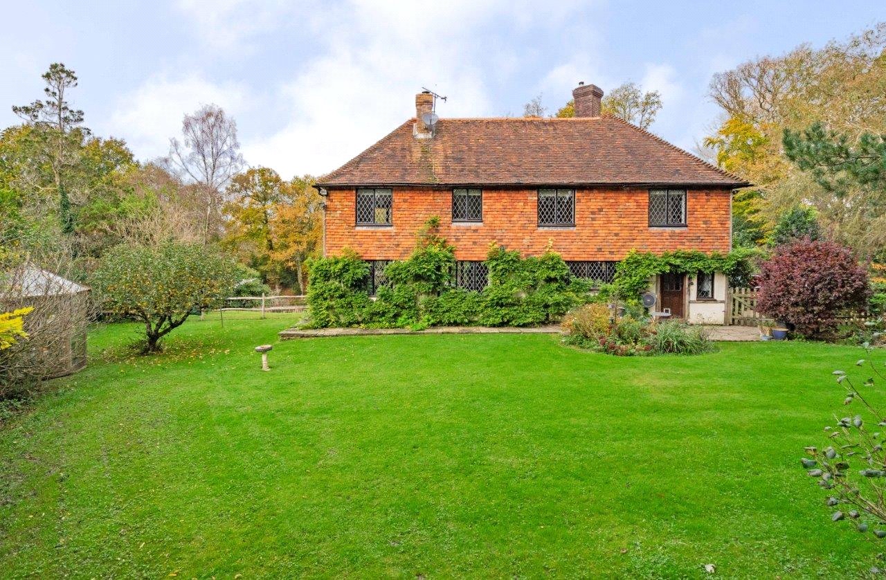 5 bedroom country house for sale 0