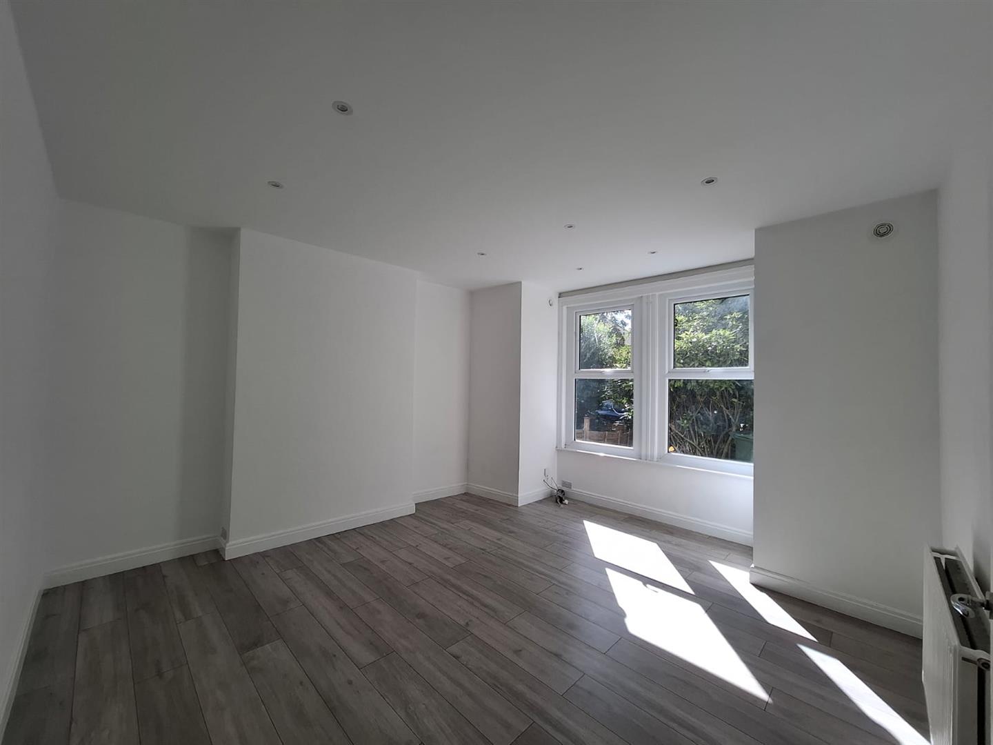 70, Samos Road, London photo 4