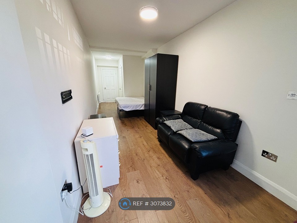 Langley Road, Slough photo 5