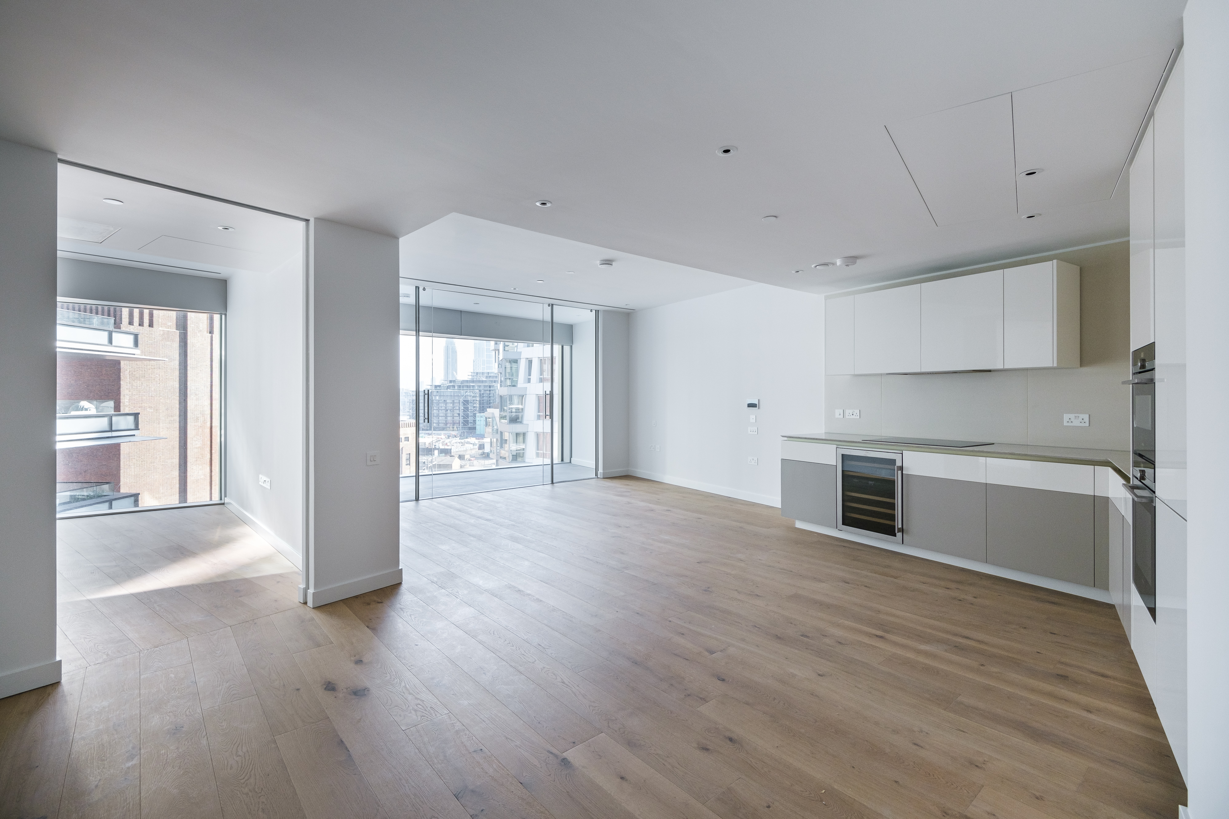 3 bedroom flat for sale 0