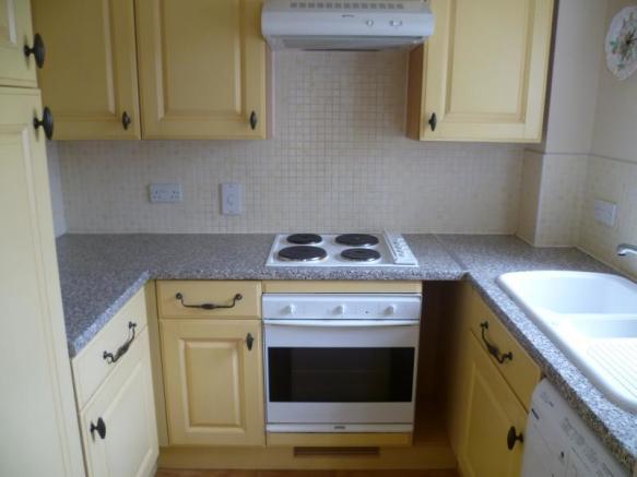 Barbel Drive, Wolverhampton photo 3