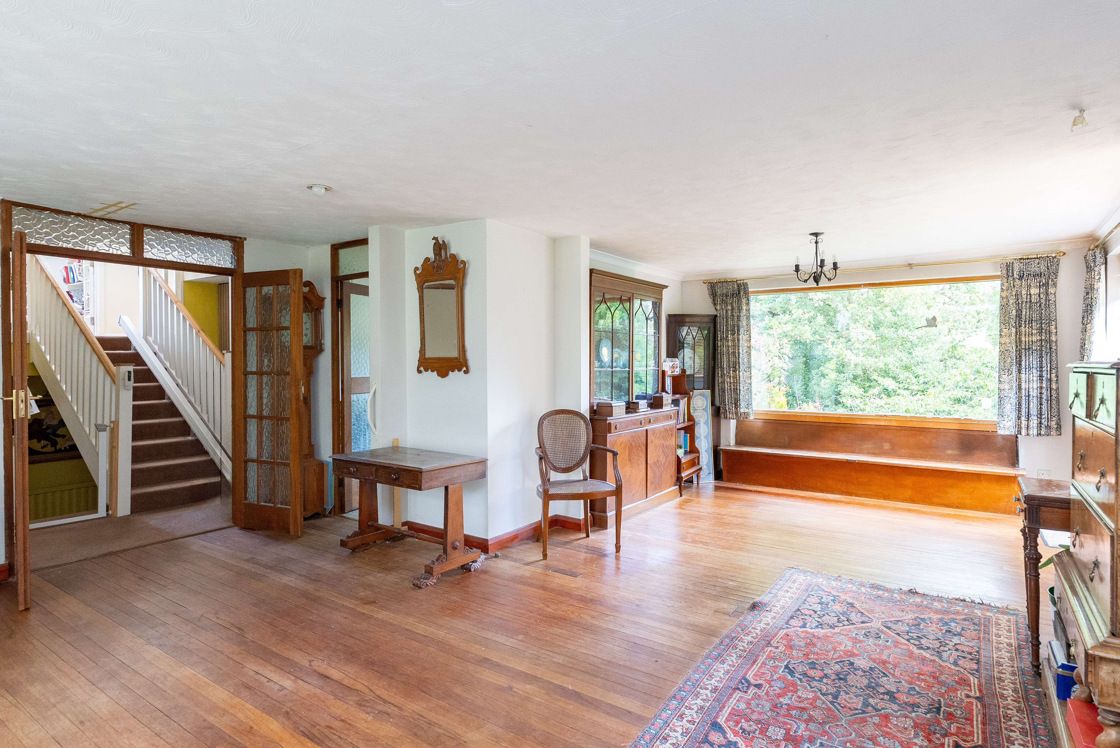 6 bedroom detached house for sale 0