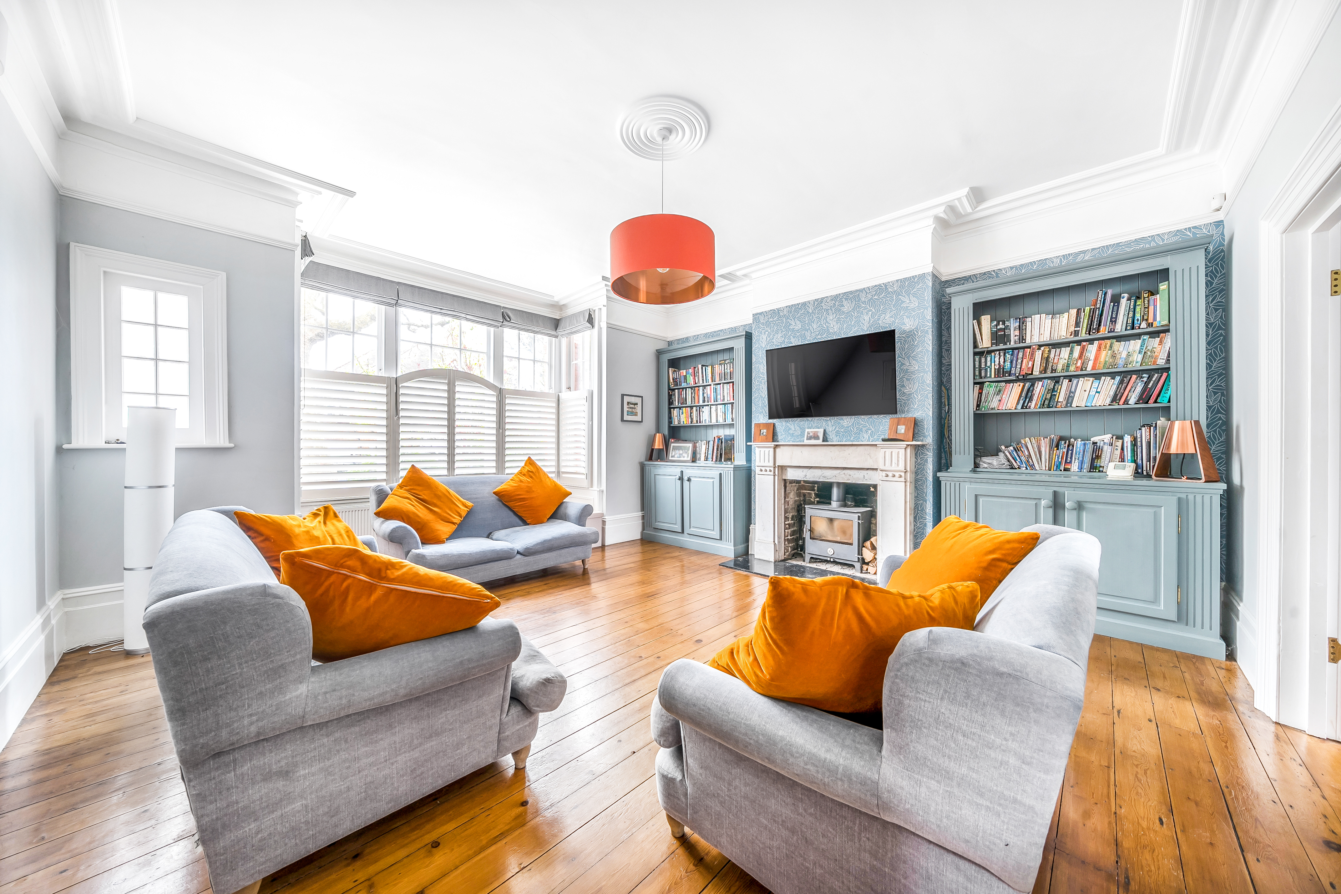 2 bedroom maisonette for sale