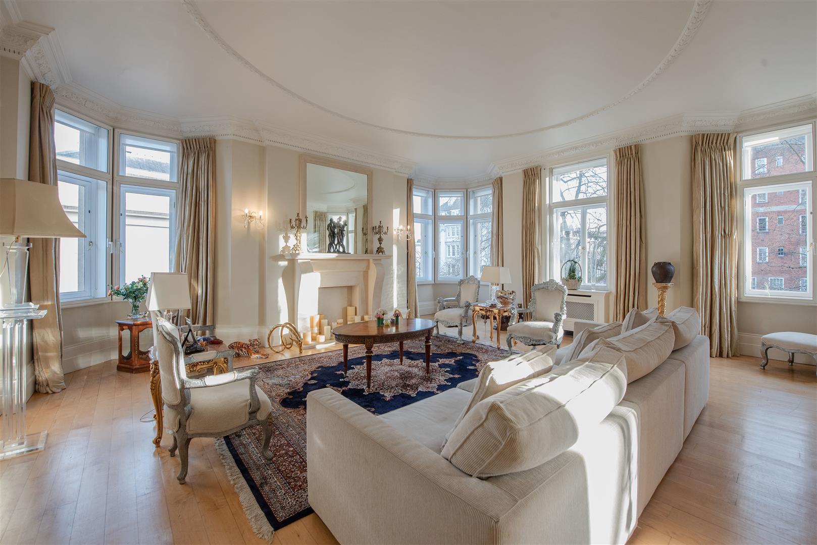 5 bedroom flat for sale 0