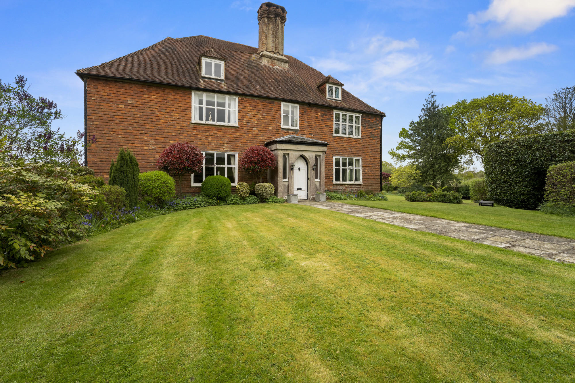 8 bedroom detached house for sale 0