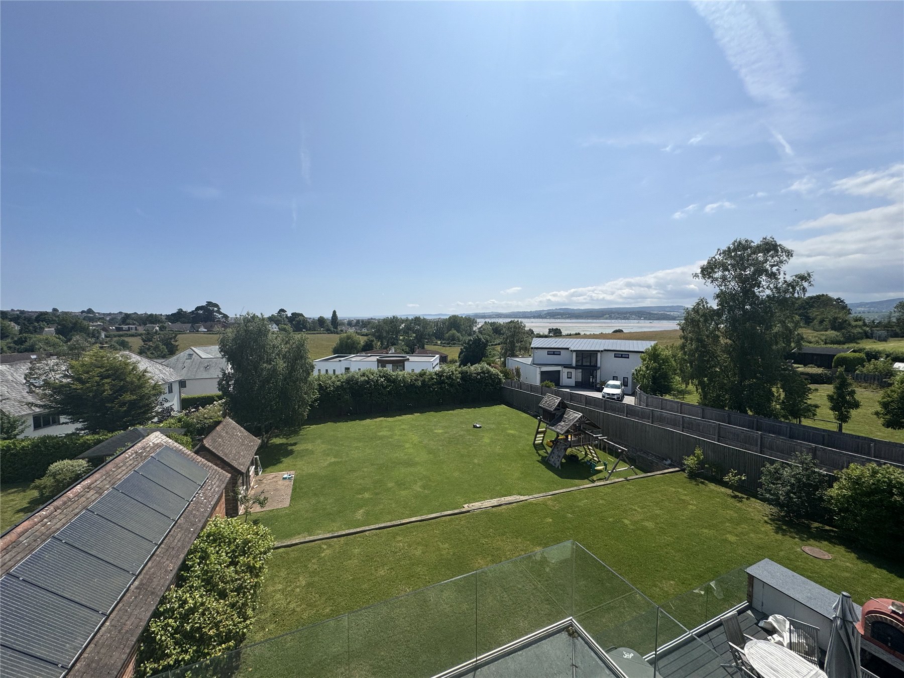 5 bedroom detached house for sale 0