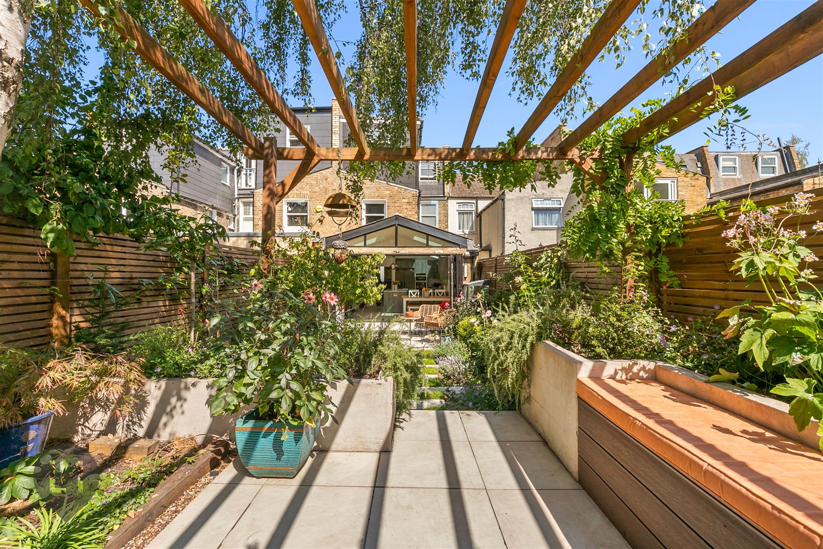 4 bedroom property for sale 0