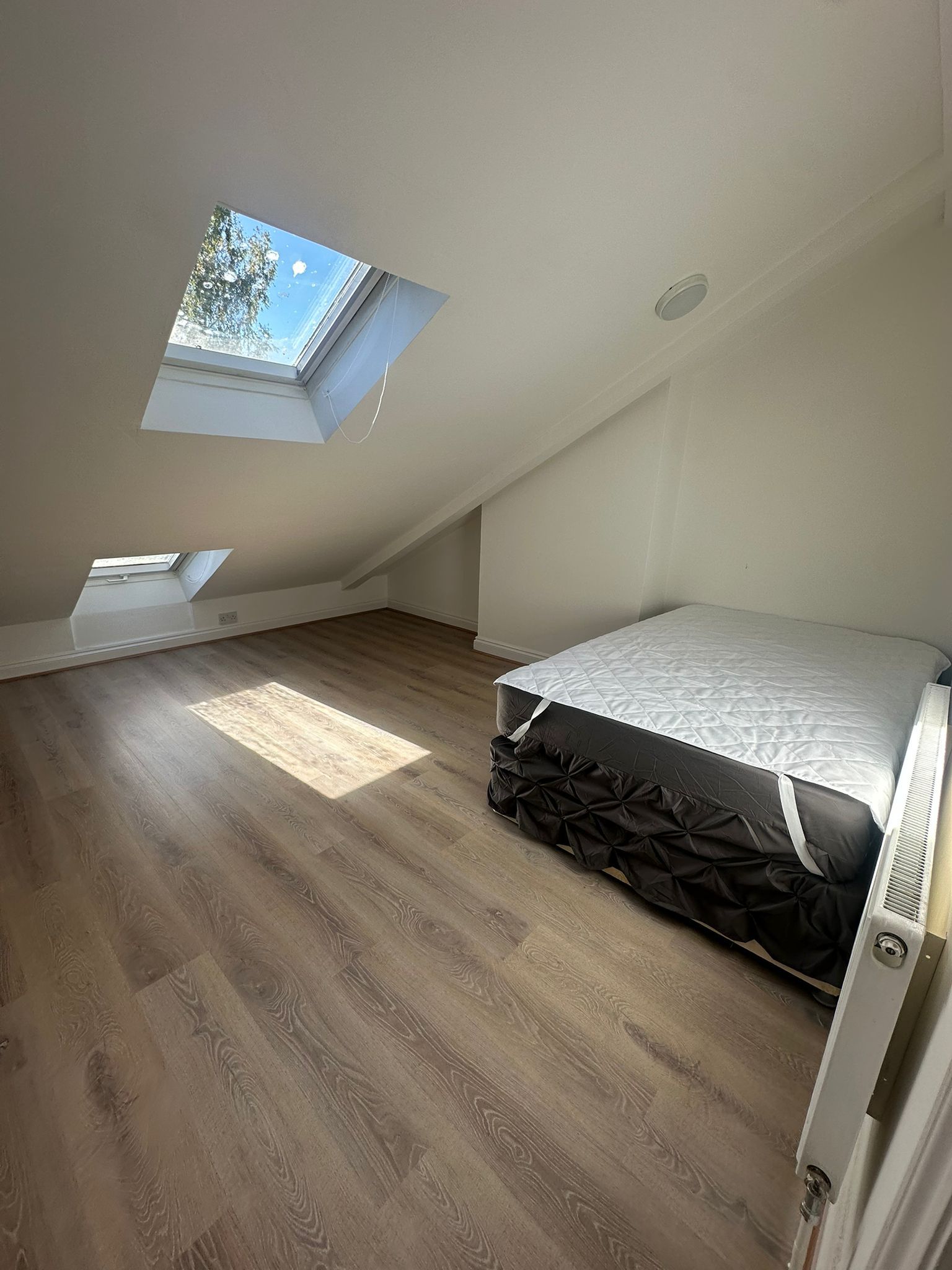 Room 5, 3a Alton Gardens, Luton photo 5