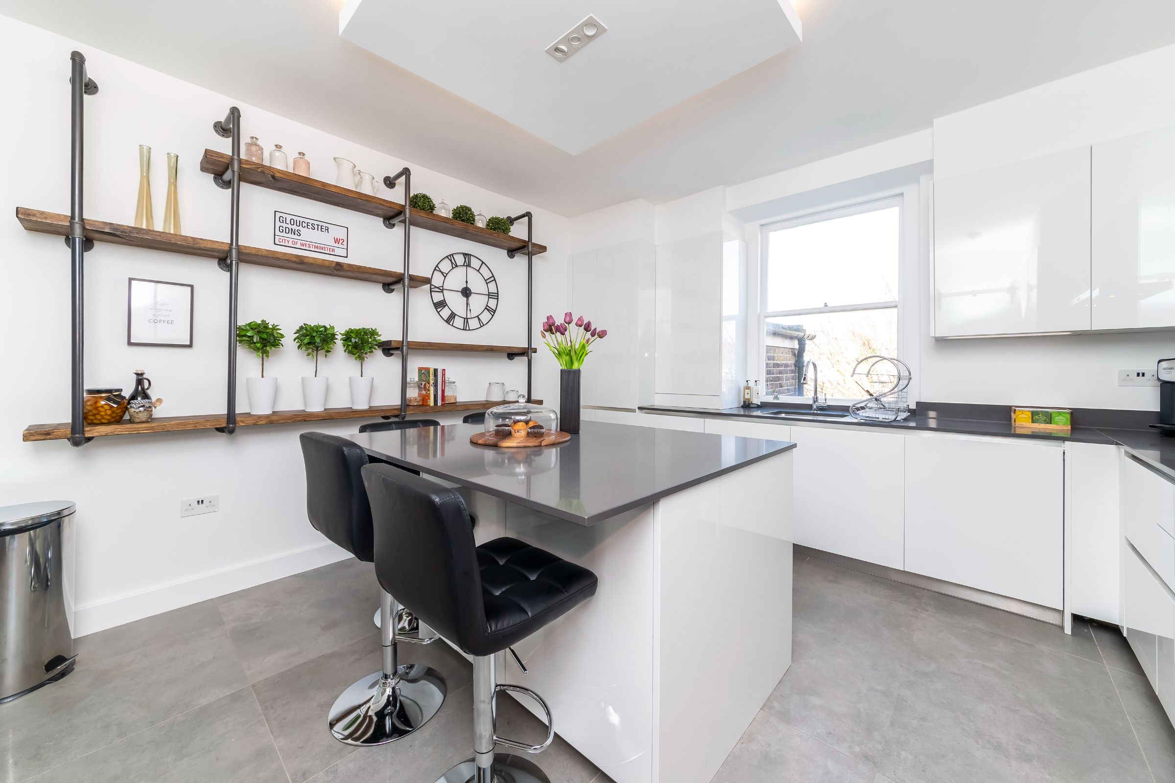 3 bedroom maisonette for sale 0