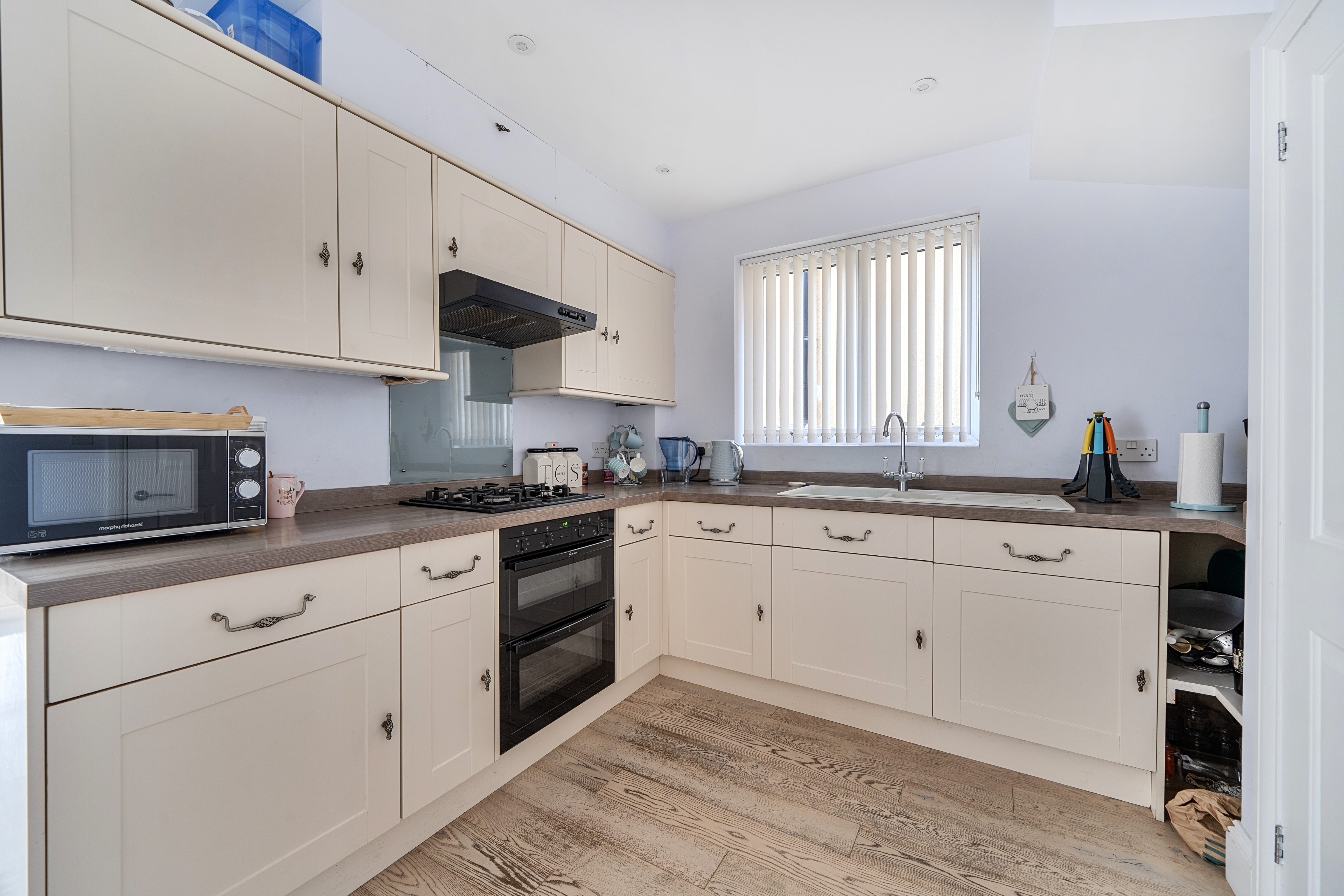 25, Woodend Lane, Dursley photo 3