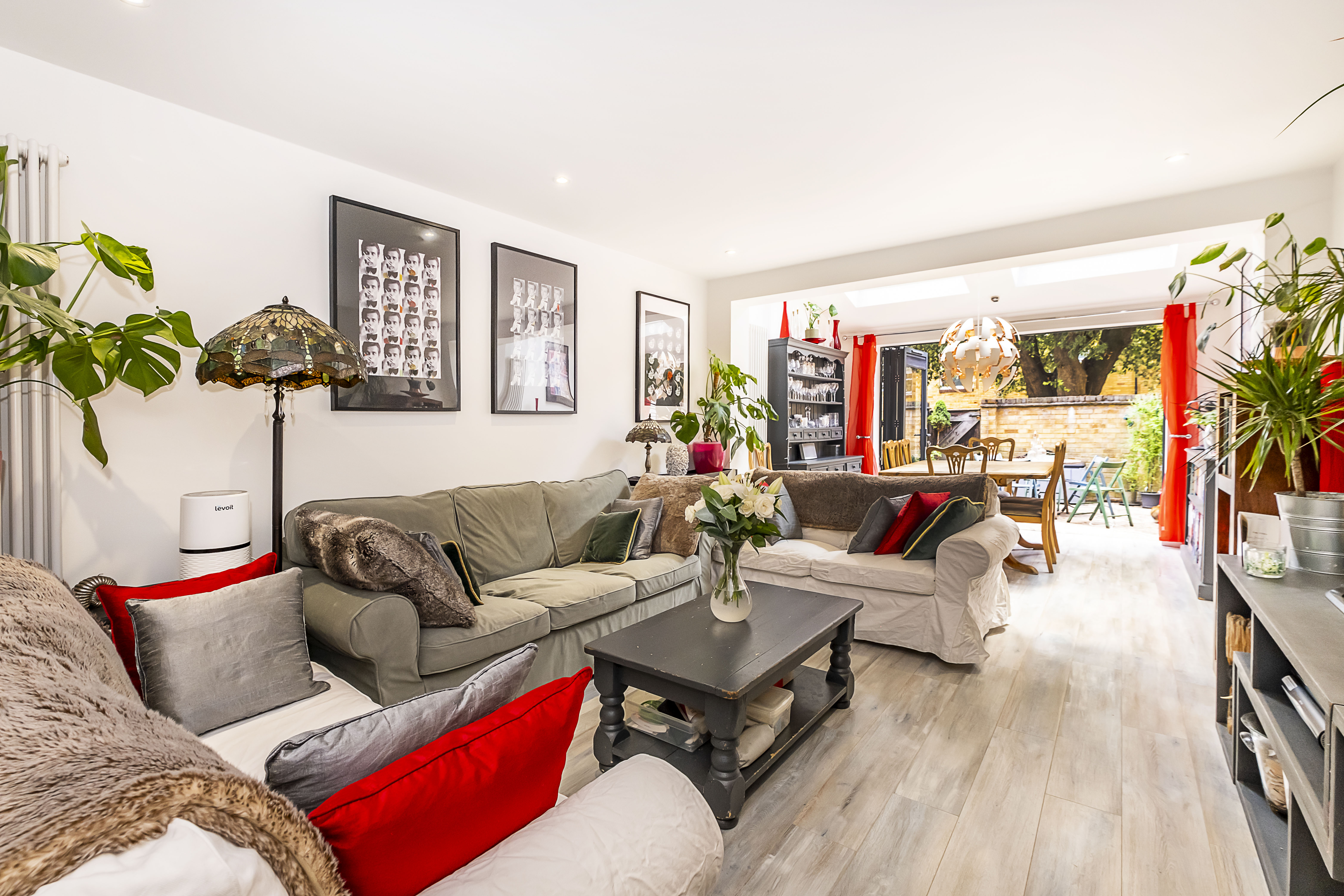 4 bedroom terraced house for sale 0