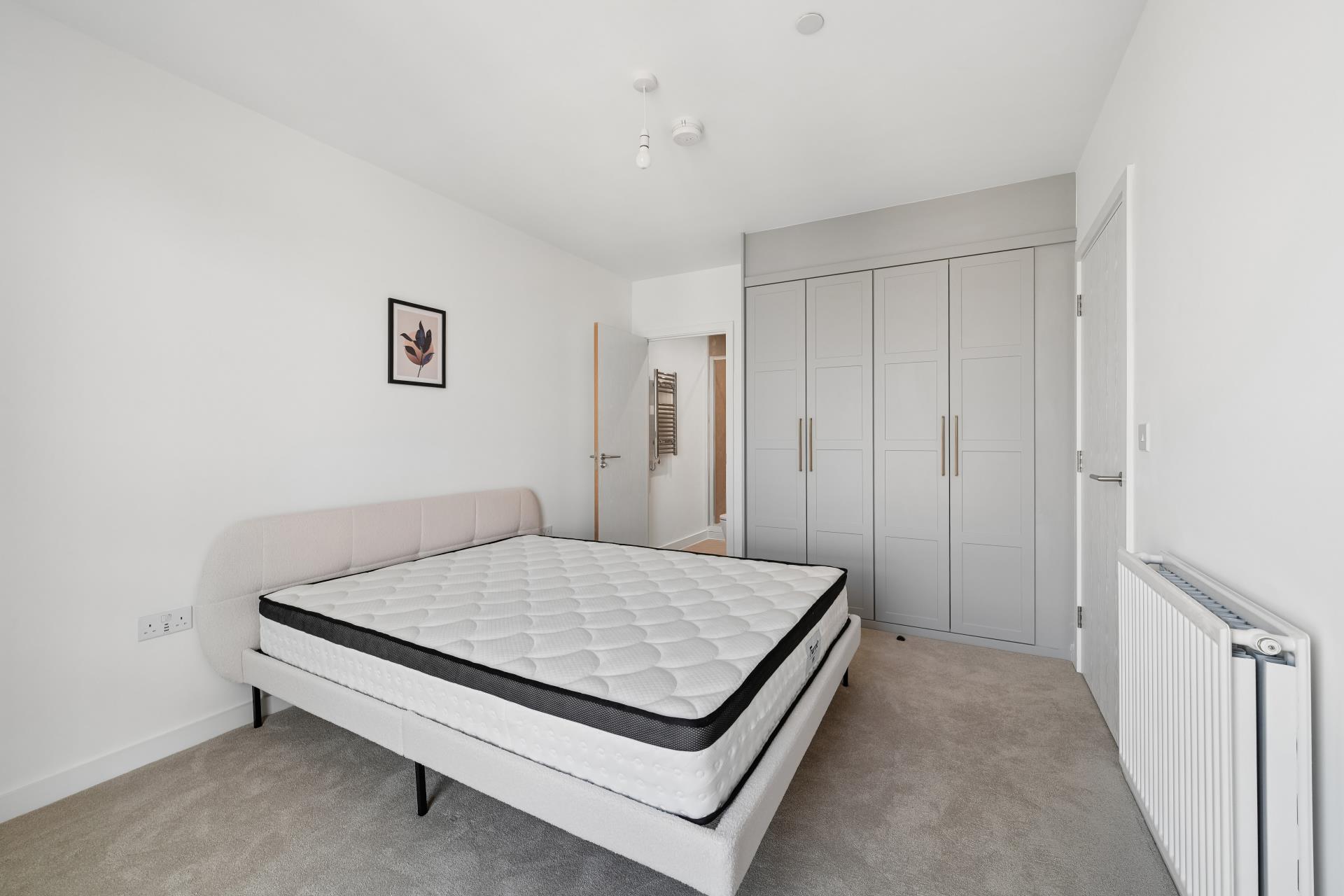 111 Perryfield Way, London photo 5