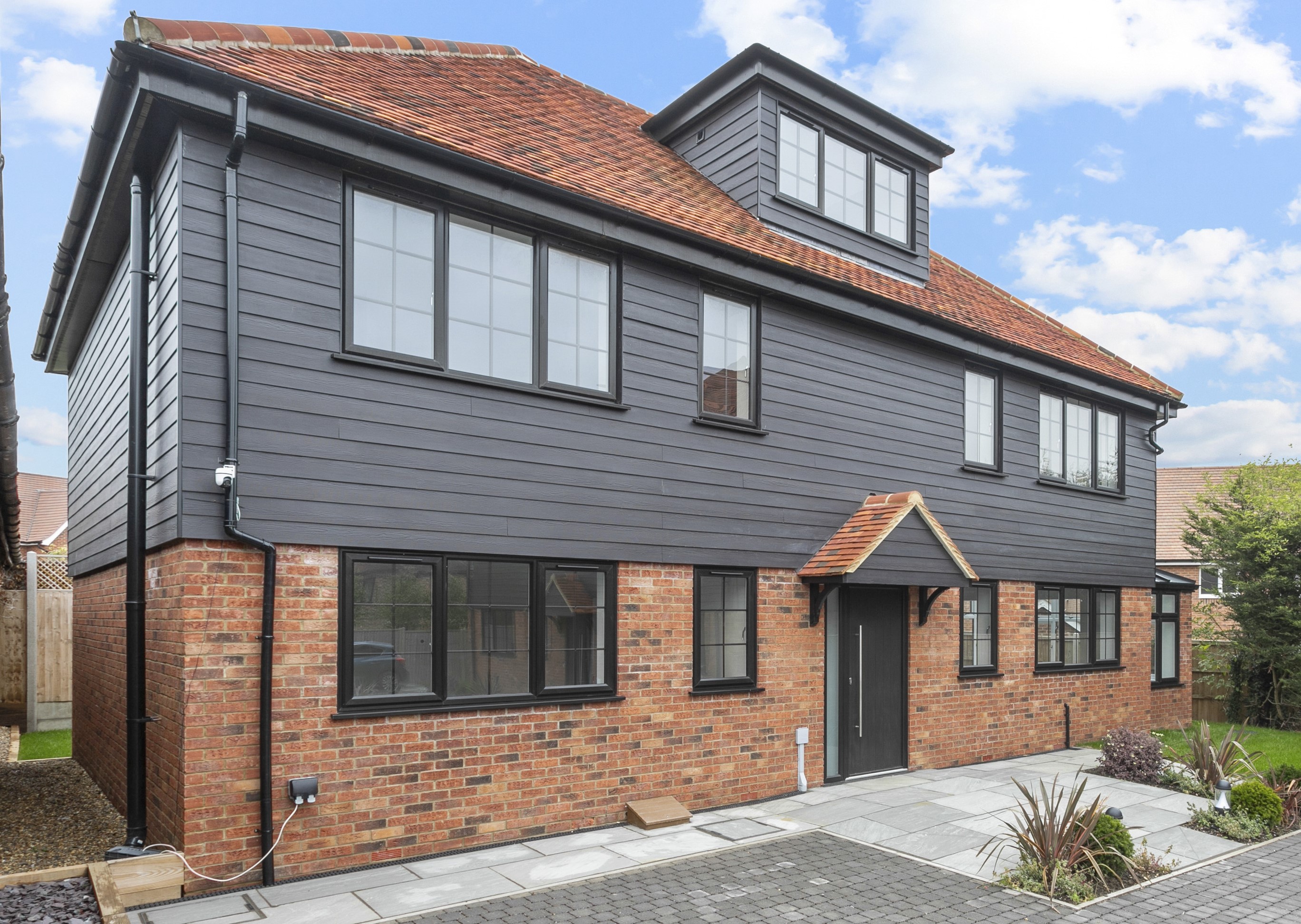 4 bedroom equestrian property for sale