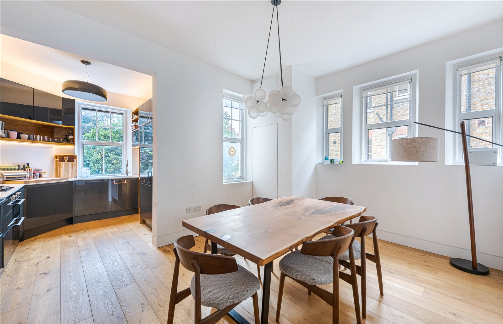 3 bedroom flat for sale 0