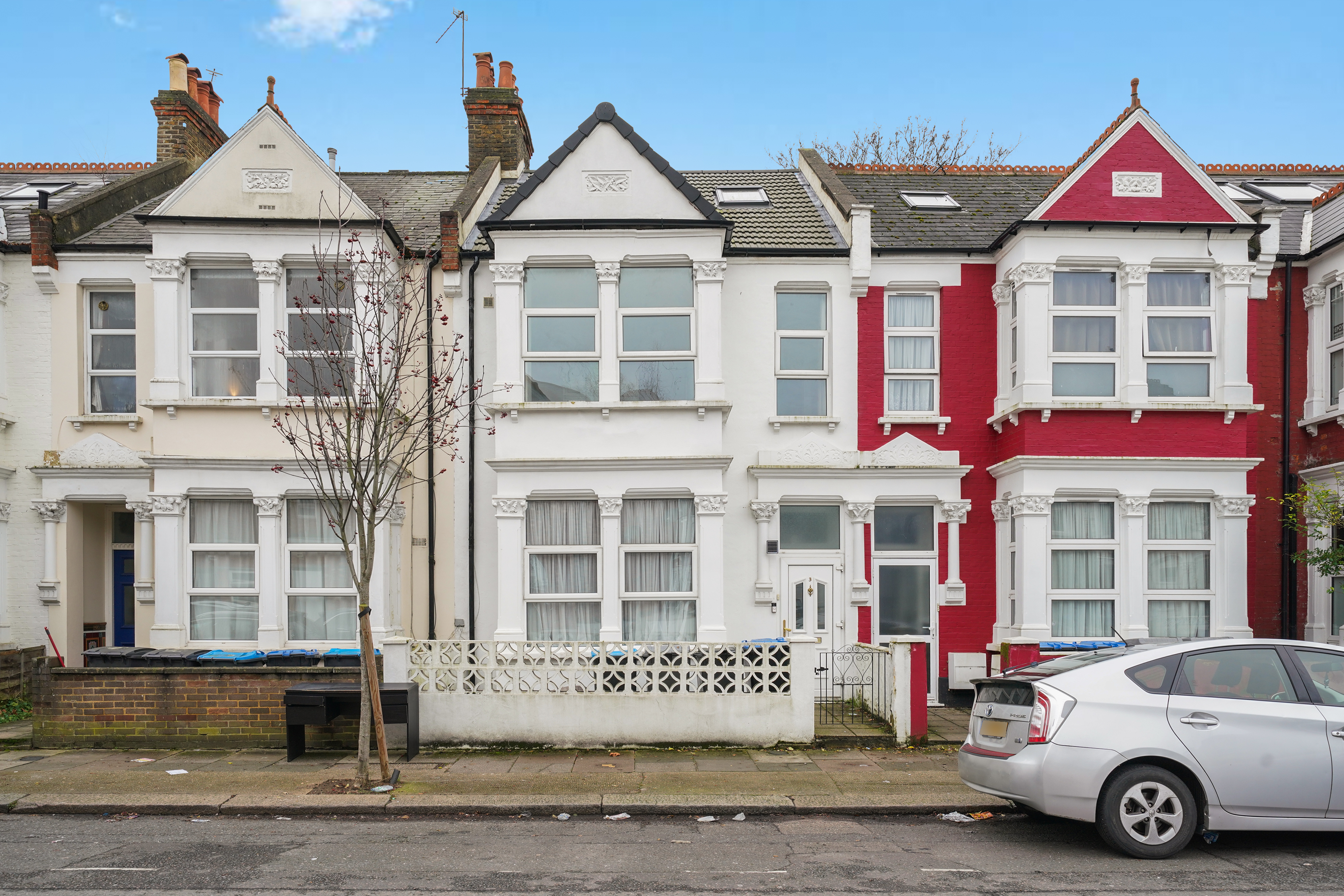 5 bedroom semi-detached house for sale 0