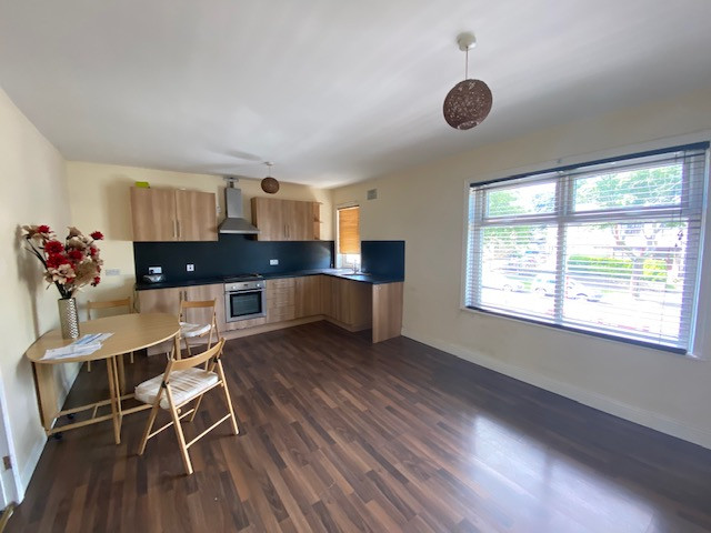 18a, HIGHFIELD ROAD, BRADFORD photo 5