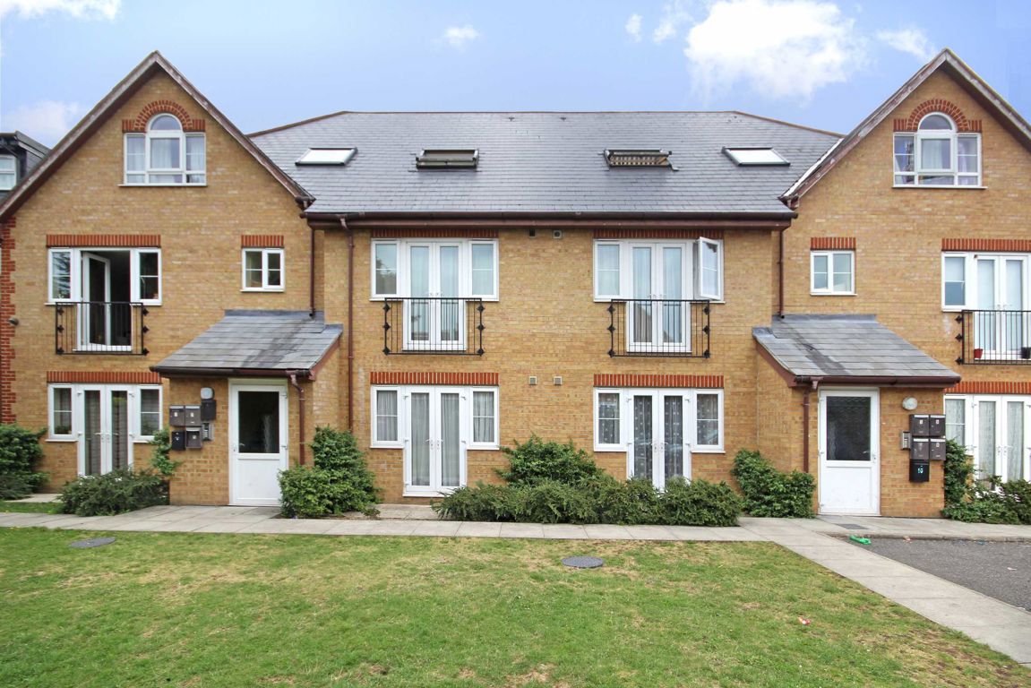Flat 2, Aubrey Court, 29, Dawley Road, Hayes photo 5