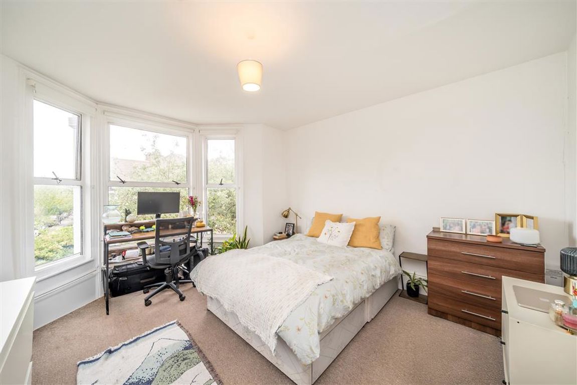 10, Musgrove Road, London photo 2