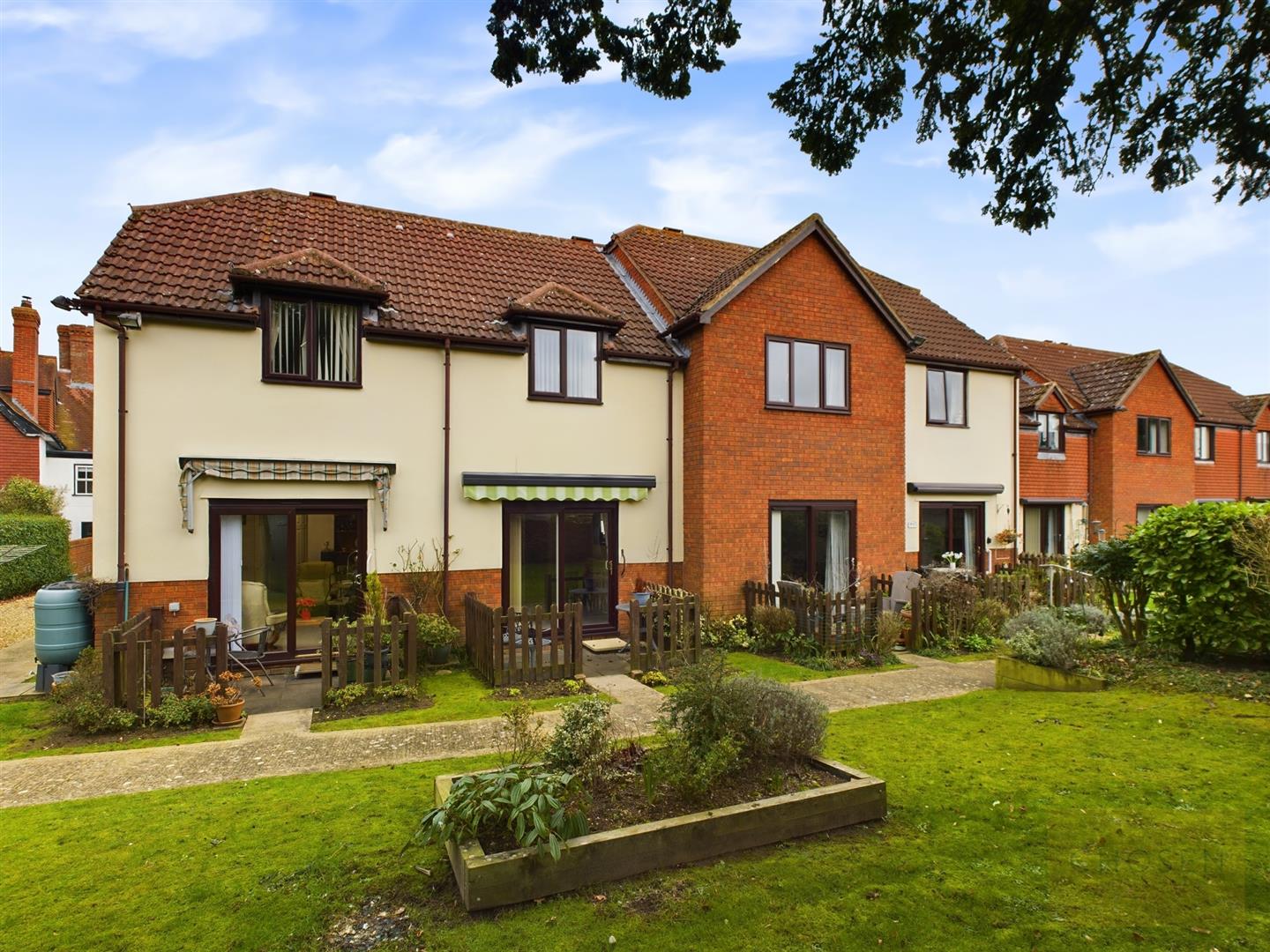 2-bed house on 2 The Manor, Church Road, Gloucester, £175,000