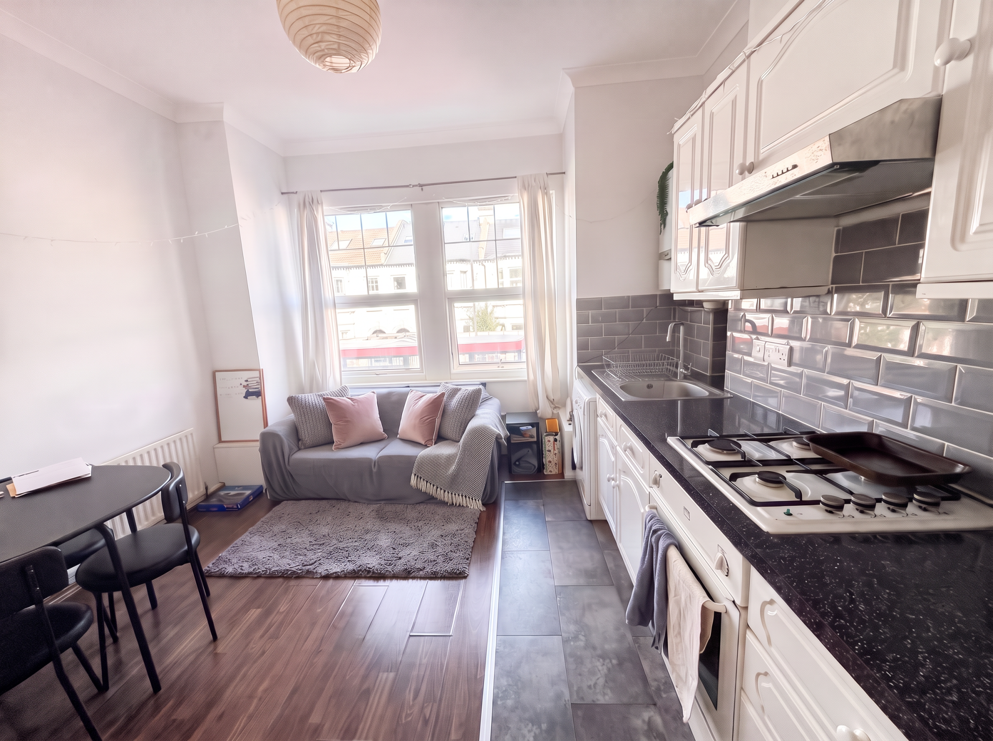 Flat 4 94-96,, Tooting Bec Road, London photo 5