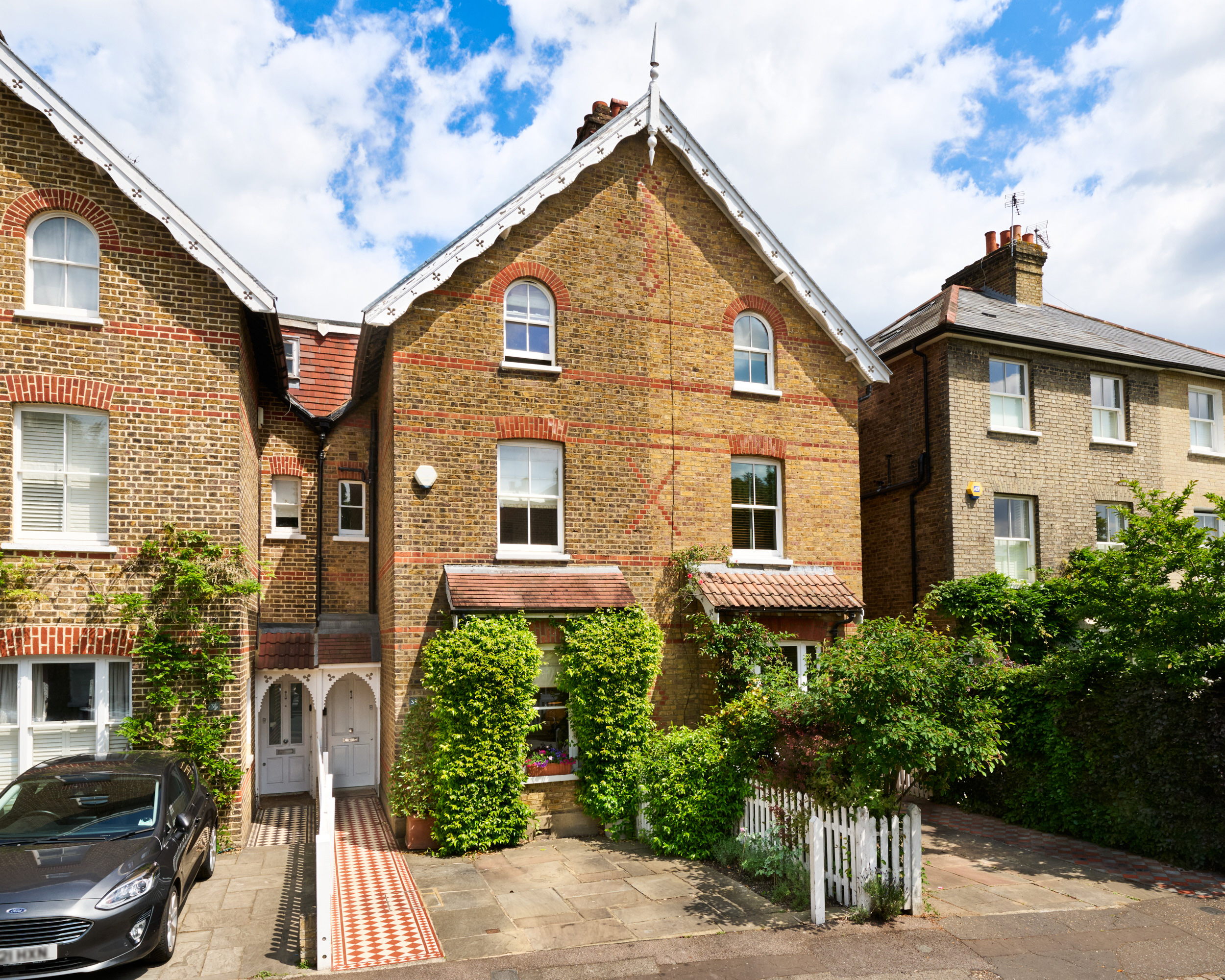 2 bedroom flat for sale