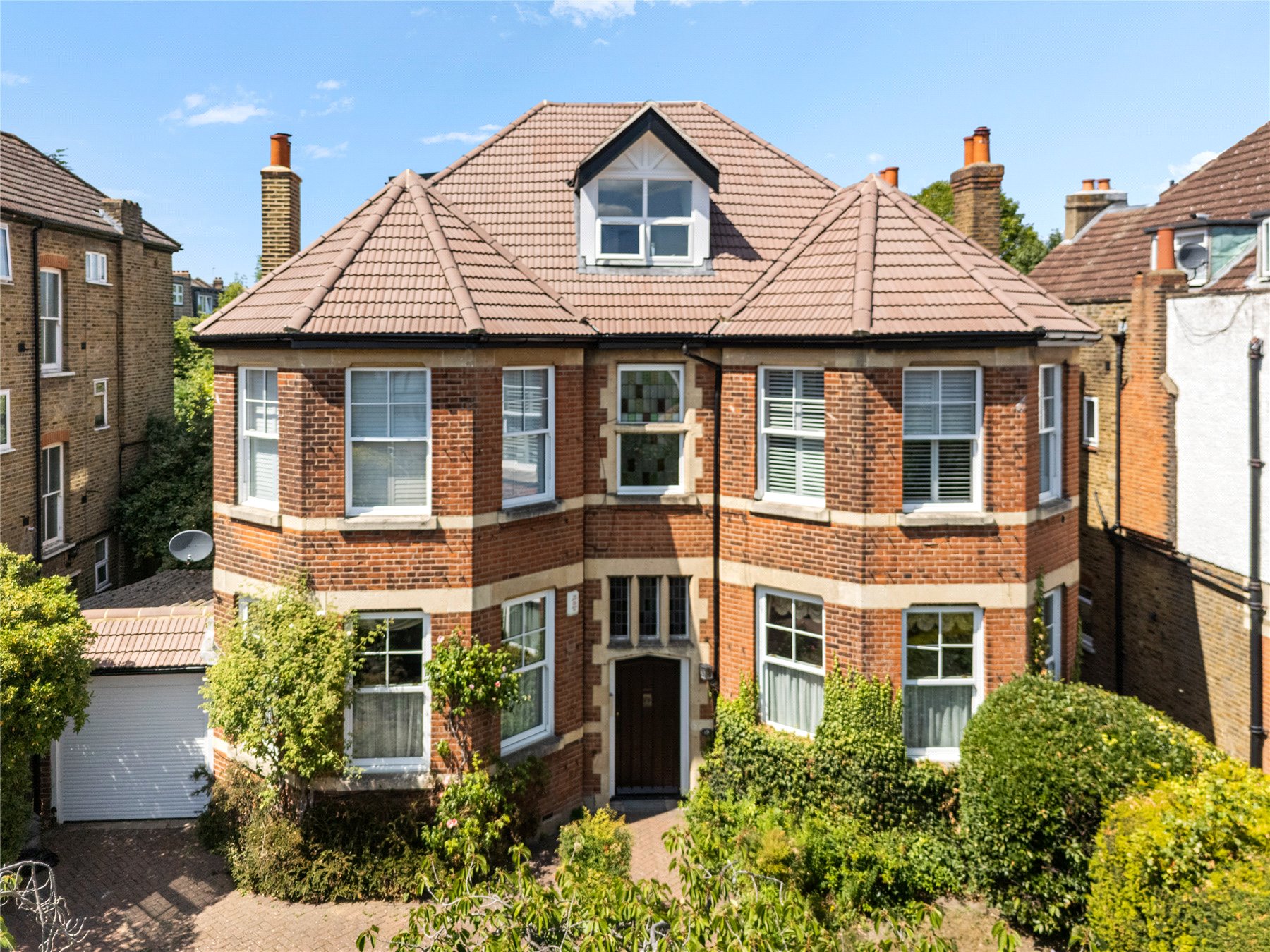 3 bedroom flat for sale 0